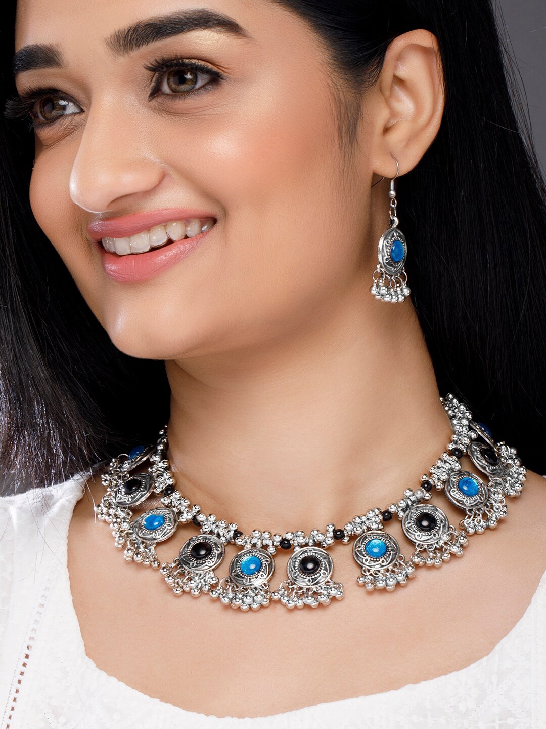 

Anouk Silver-Toned Blue Stone Studded Oxidised Jewellery Set