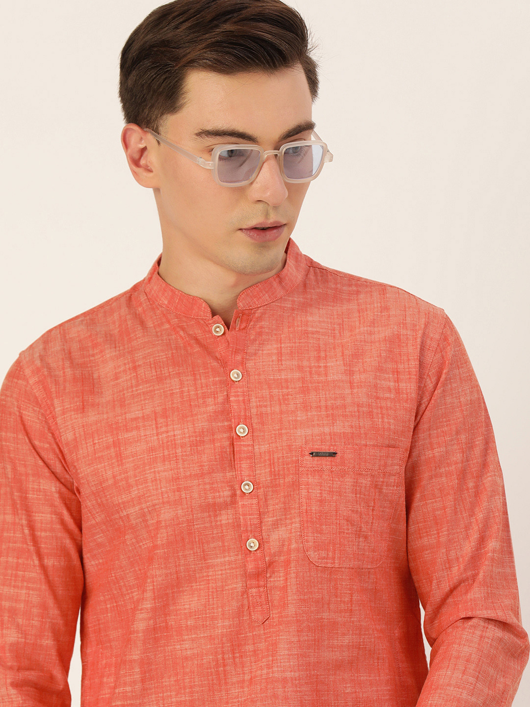 

Peter England Men Red Solid Mandarin collar Pure Cotton Kurta