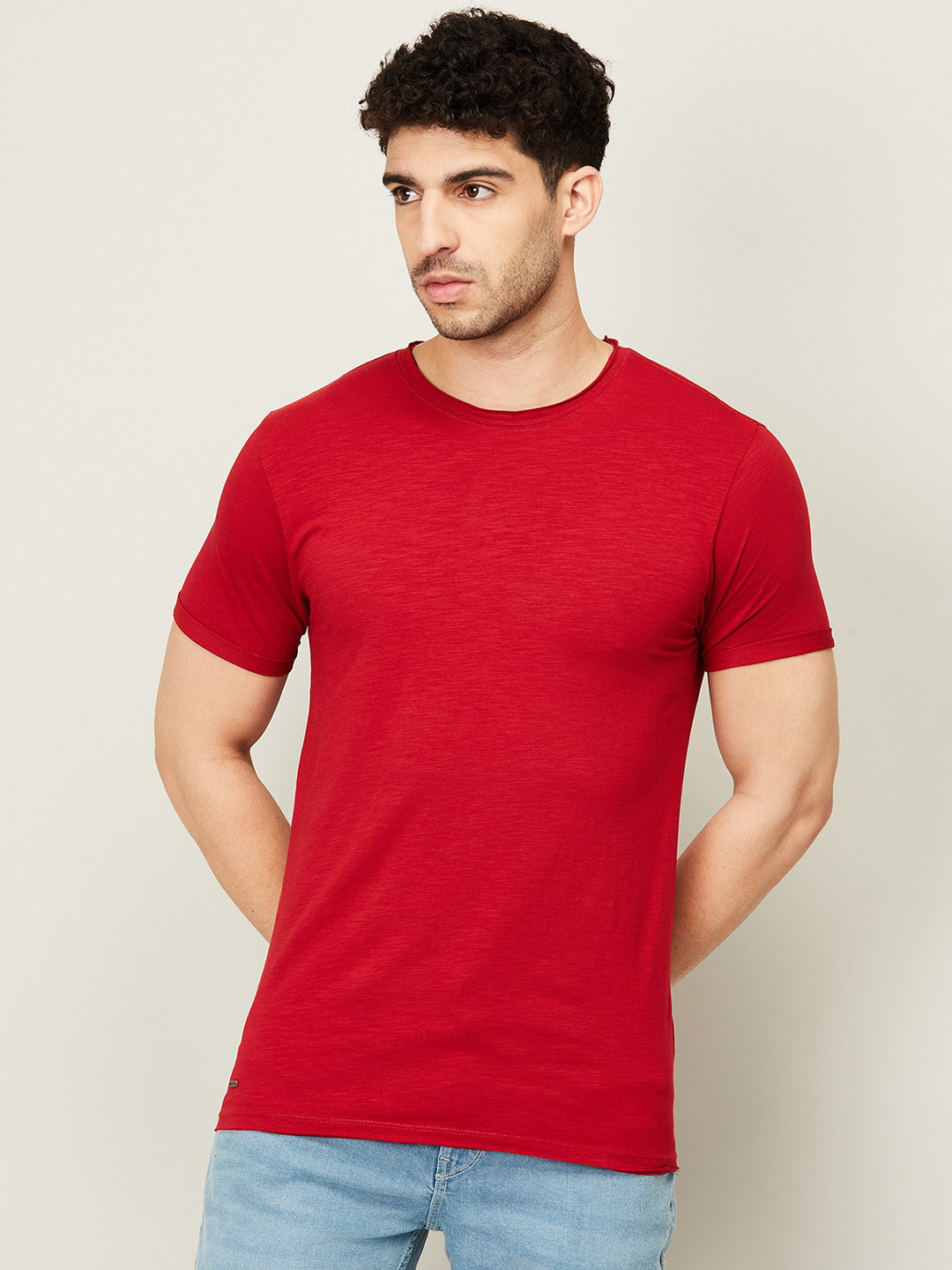 

Forca by Lifestyle Men Red Solid Regular Fit T-shirt