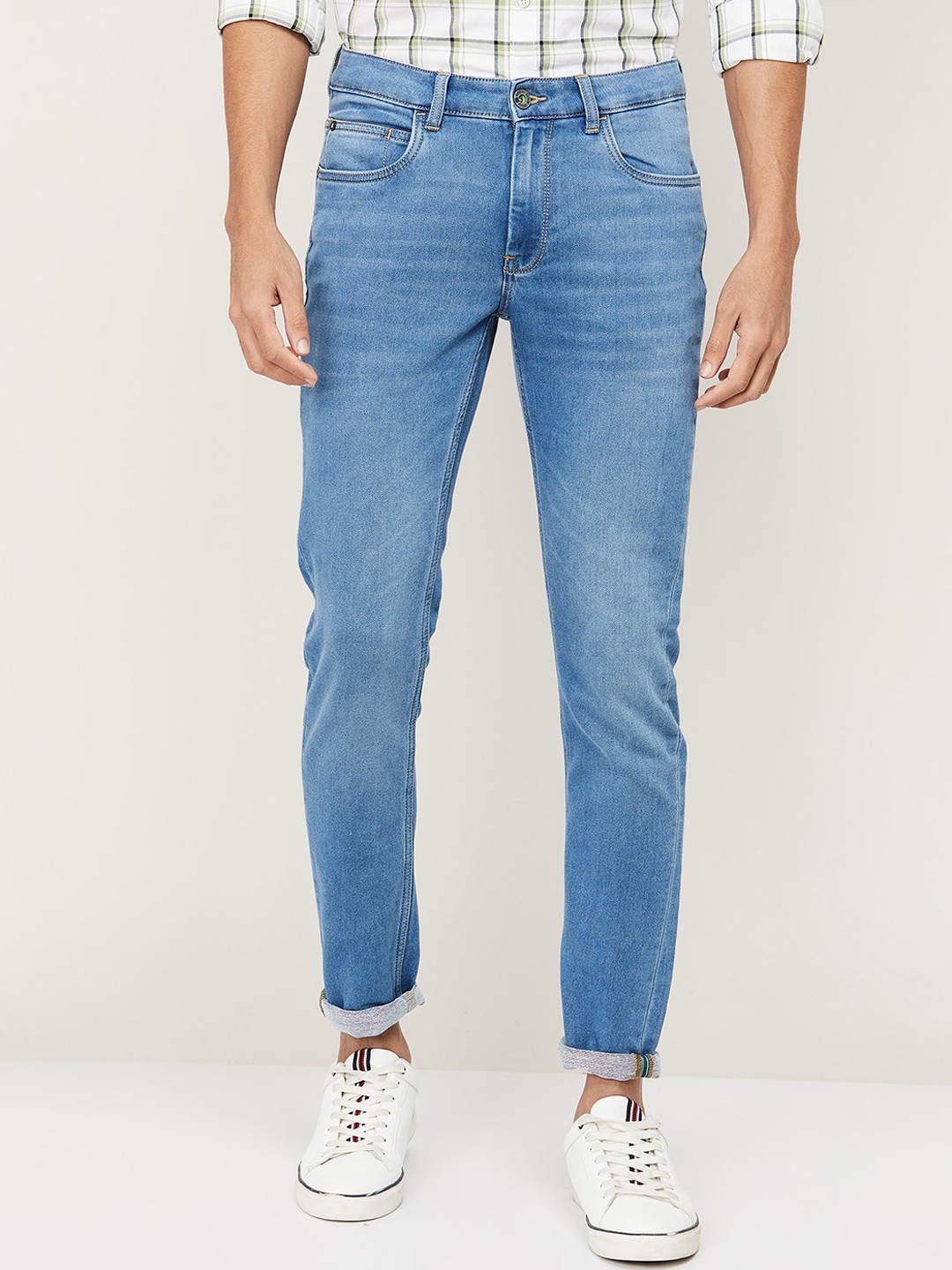 

Bossini Men Blue Slim Fit Light Fade Cotton Jeans