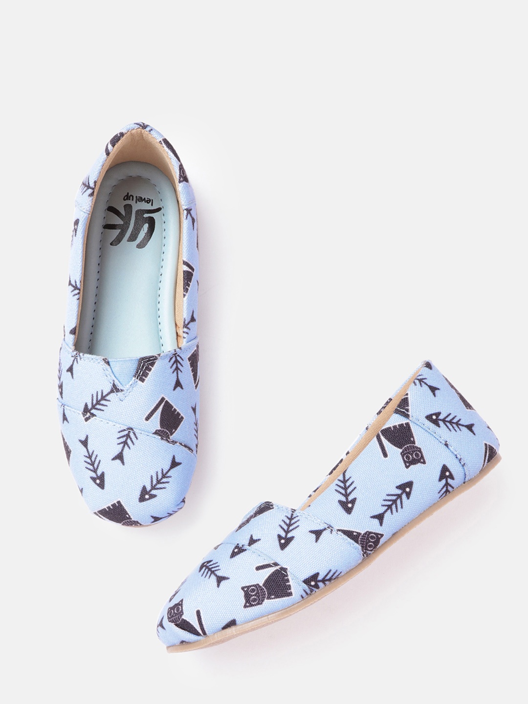 

YK Girls Blue & Black Printed Ballerinas