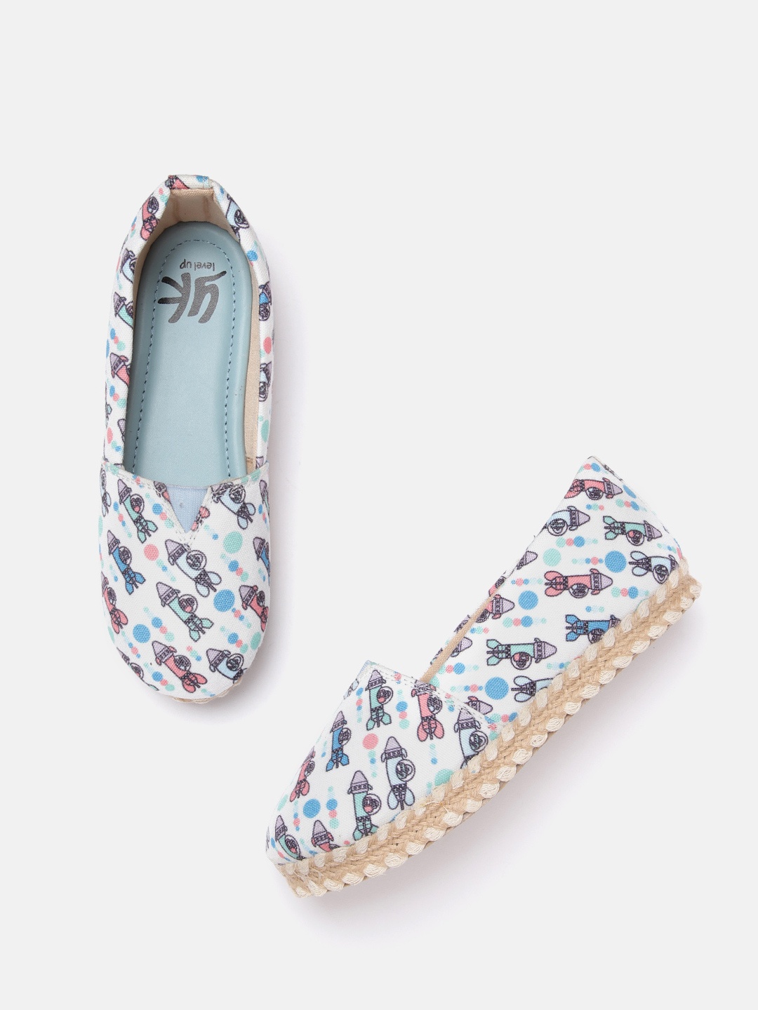 

YK Girls White & Blue Printed Ballerinas