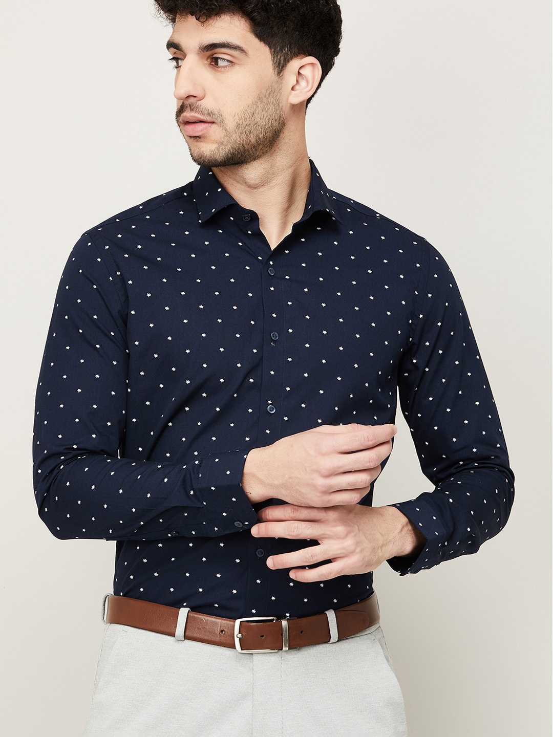 

CODE by Lifestyle Men Navy Blue Slim Fit Printed Cotton Casual Shirt