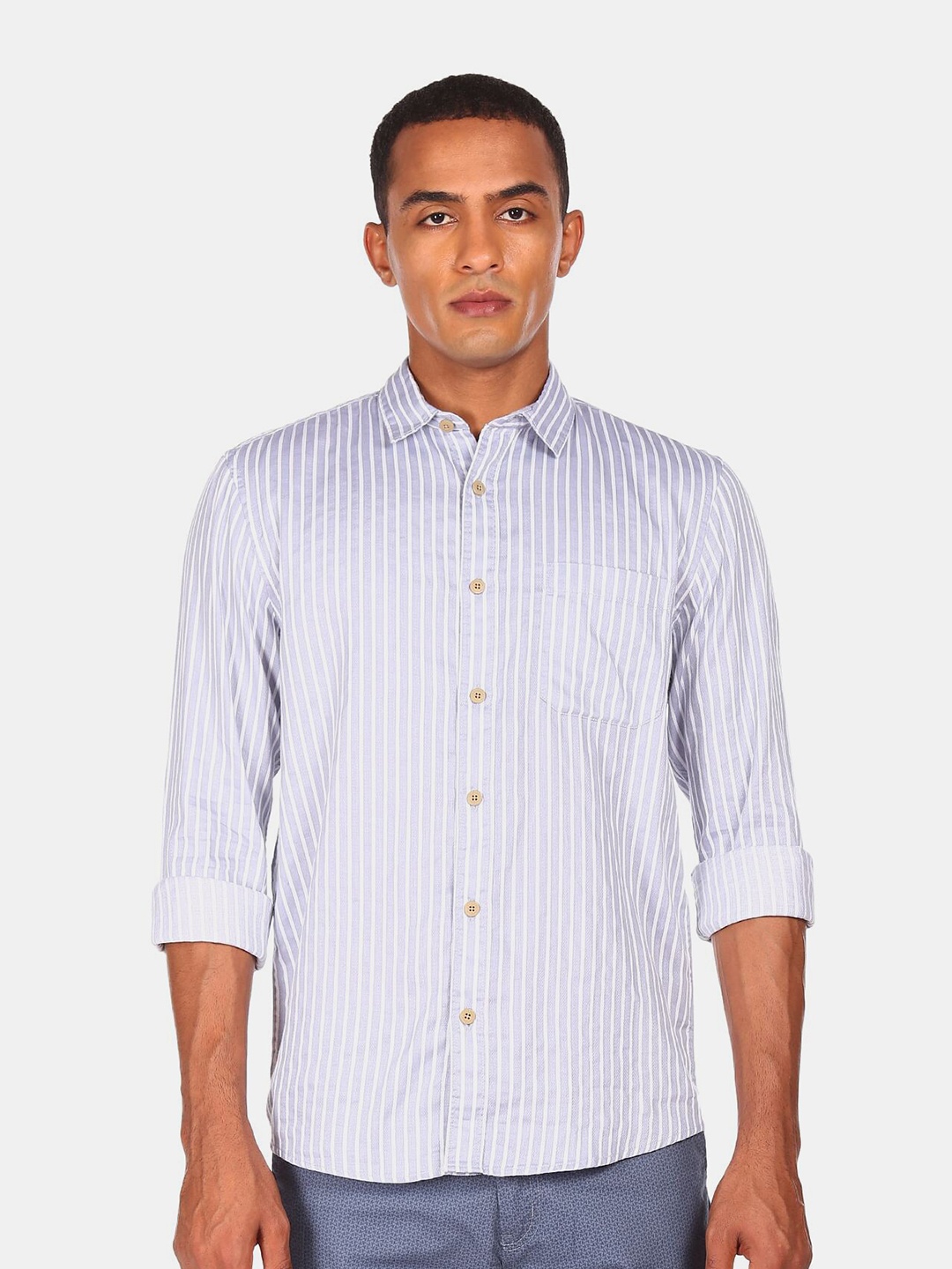 

Cherokee Men Grey Striped Spread Collar Casual Shirt