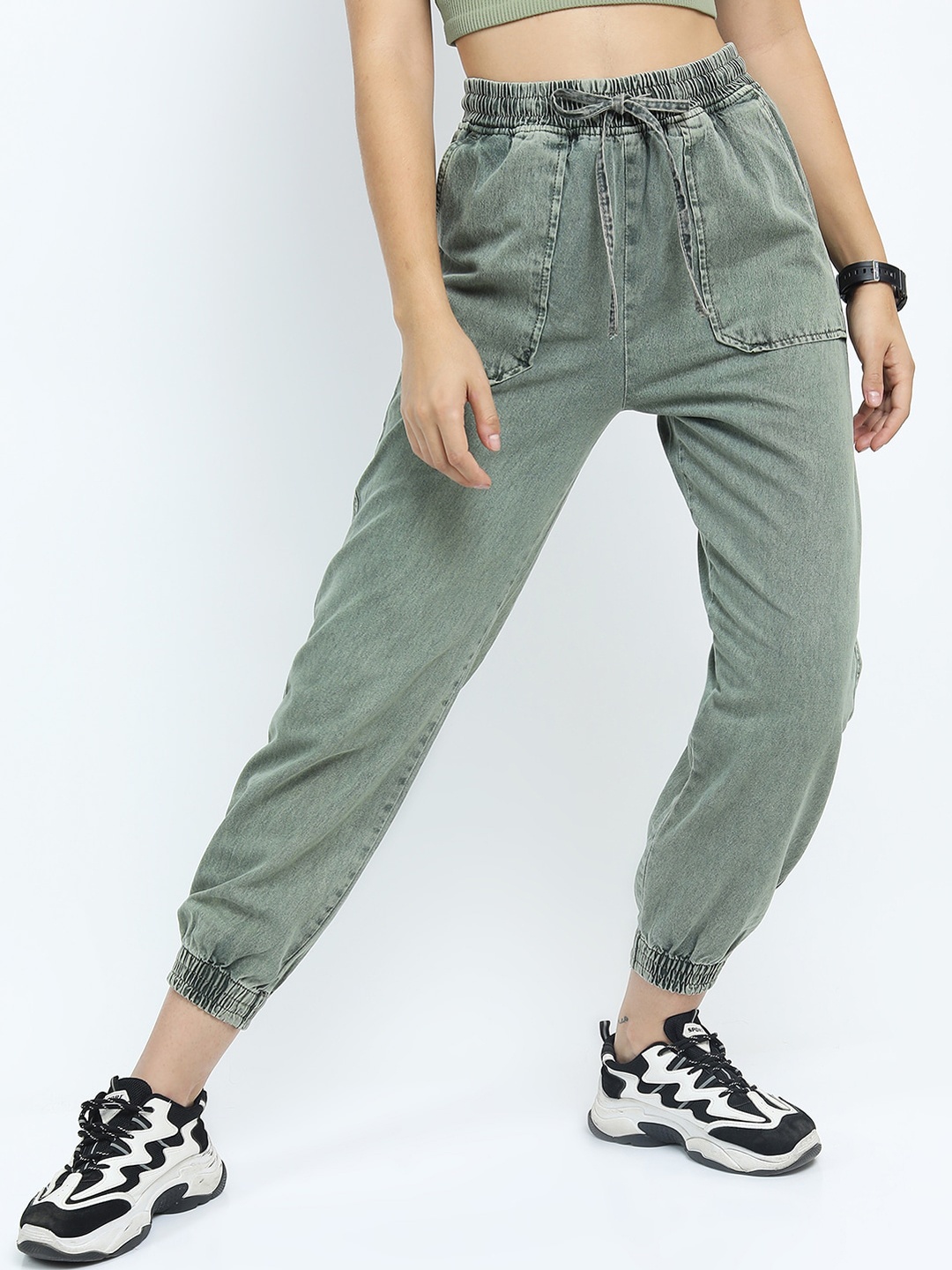 

Tokyo Talkies Women Green Jogger Heavy Fade Cropped Jeans