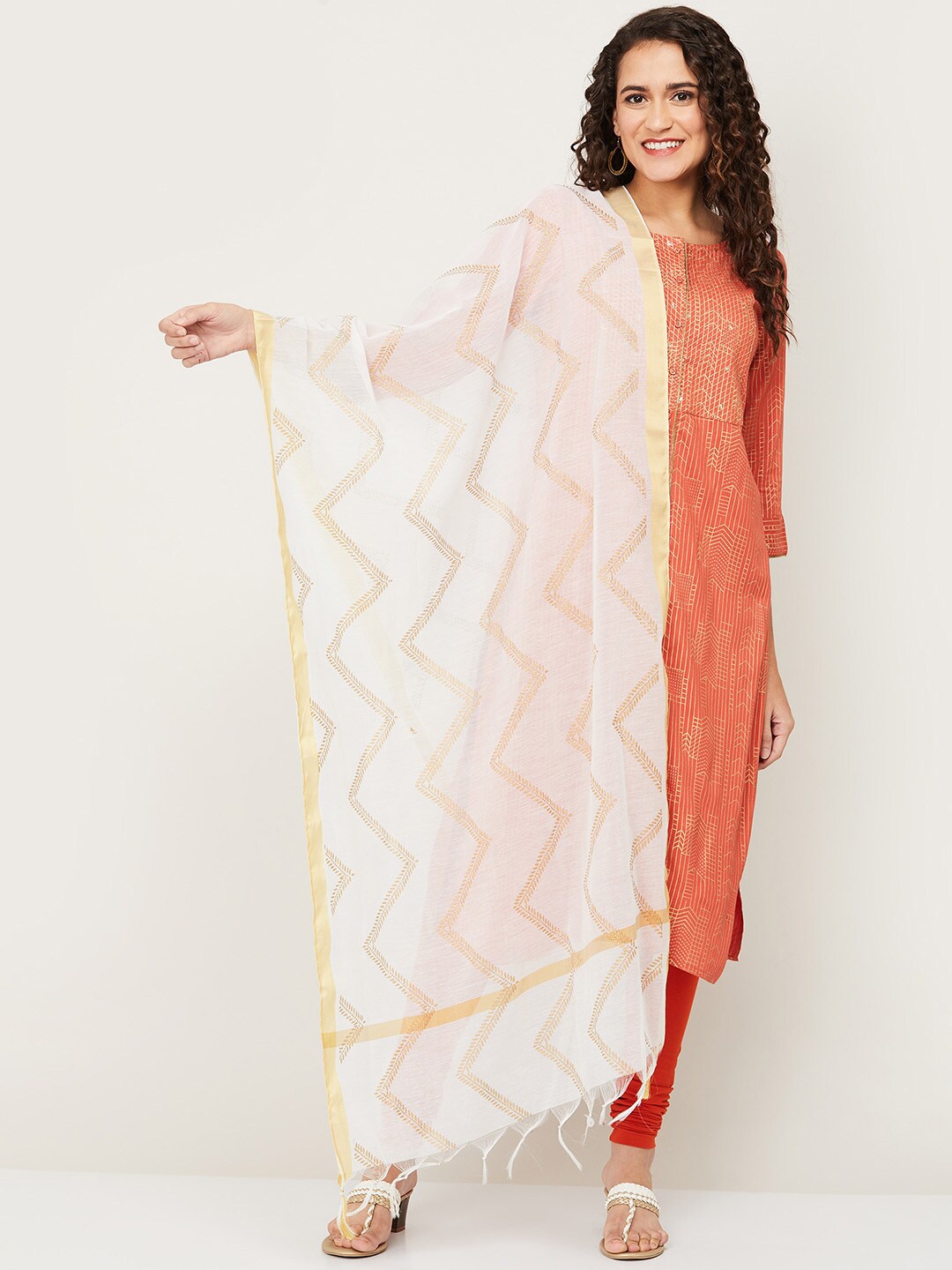 

Melange by Lifestyle Off White & Gold-Toned Printed Dupatta