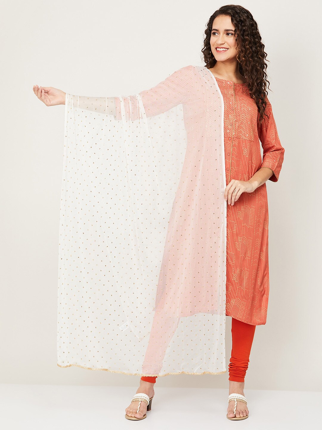 

Melange by Lifestyle Off White & Gold-Toned Printed Organza Dupatta