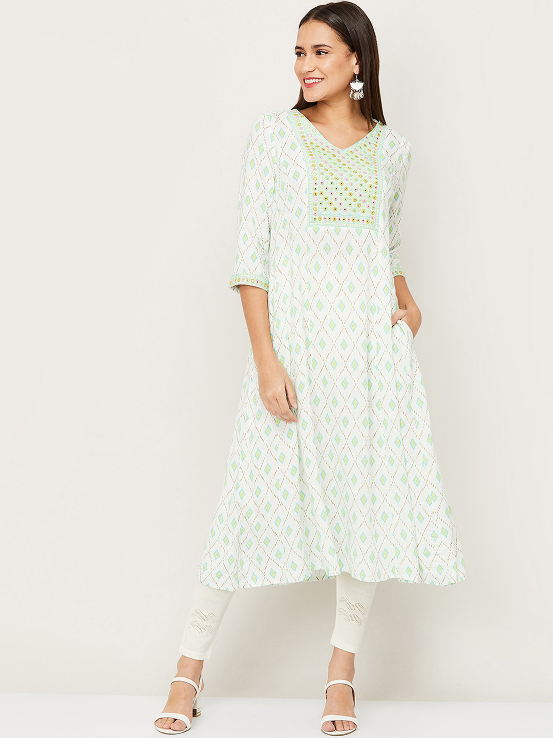 

Melange by Lifestyle Women Lime Green & Brown Geometric Printed Kurta