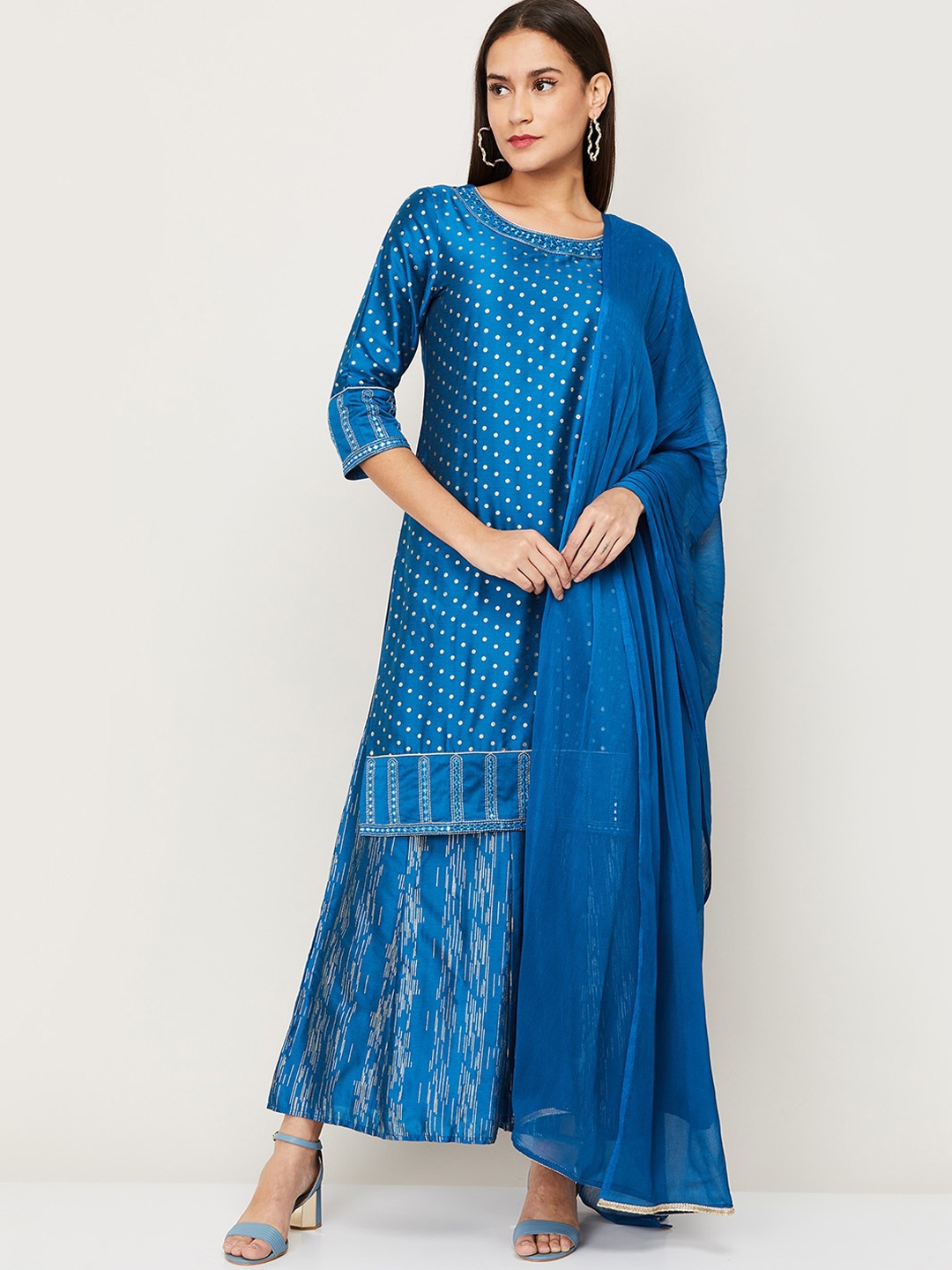 

Melange by Lifestyle Women Teal & Gold Toned Printed Kurti with Sharara & With Dupatta