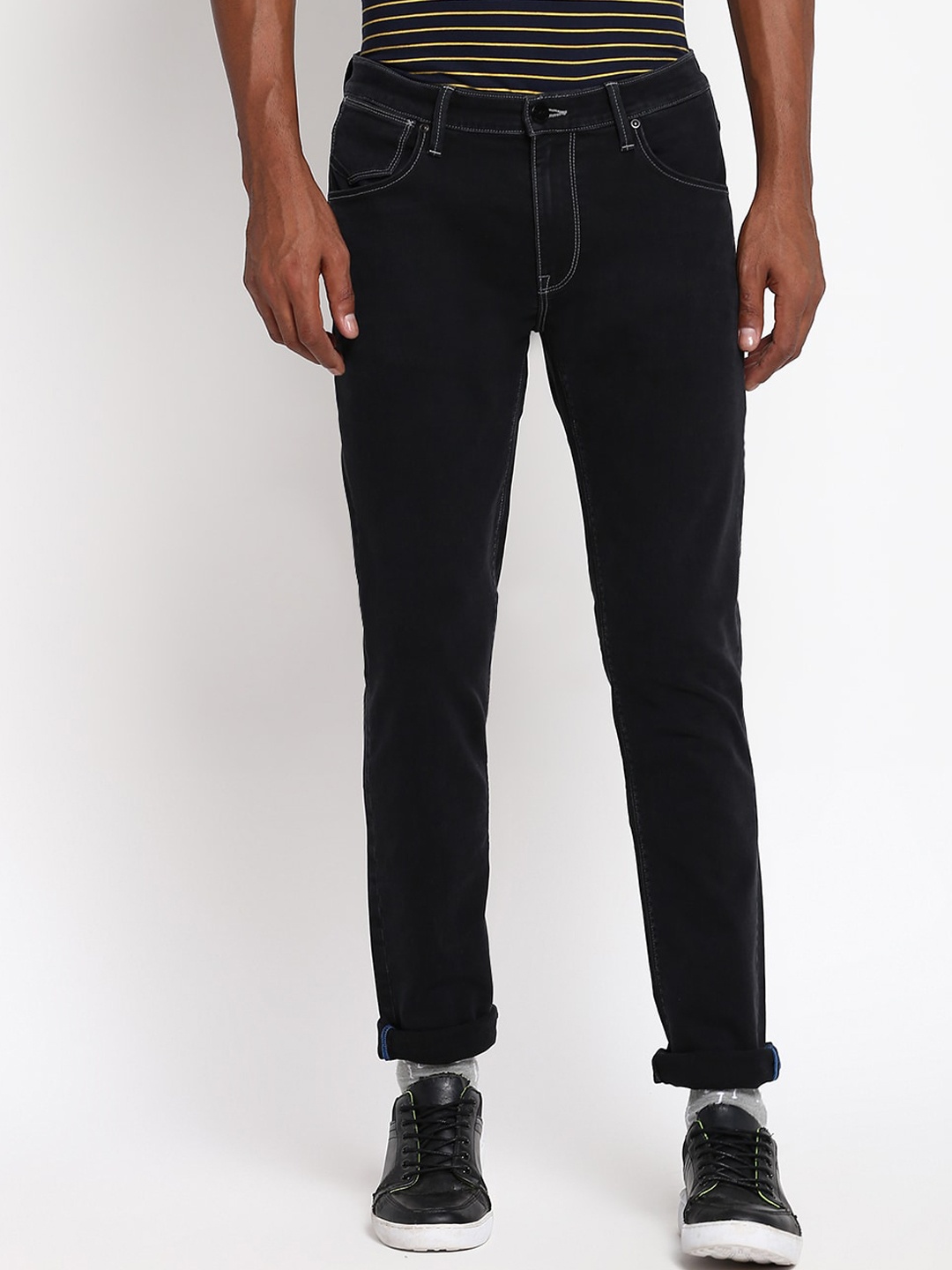 

Lee Men Black Skinny Fit Cotton Low Distress Stretchable Jeans