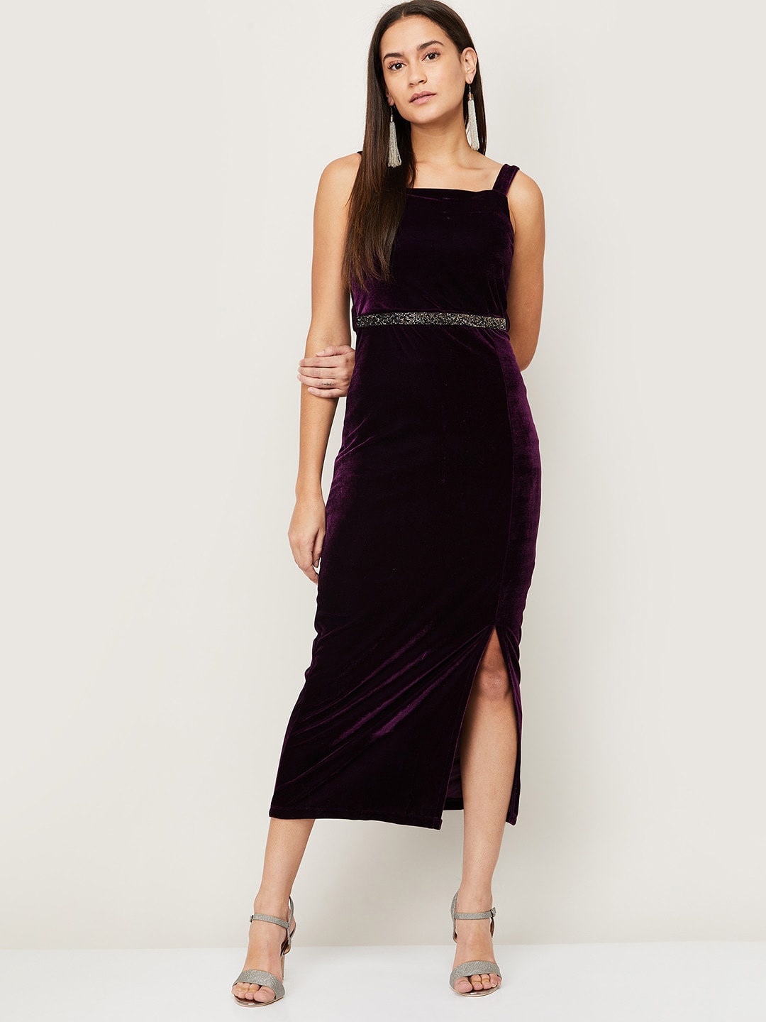 

CODE by Lifestyle Women Purple Solid Bodycon Midi Dress