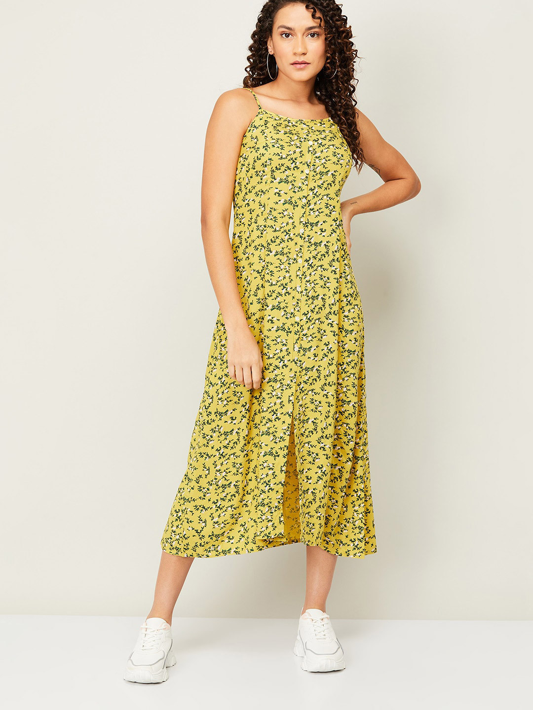 

Ginger by Lifestyle White Yellow & Green Floral Shoulder Straps Fit & Floral Dress