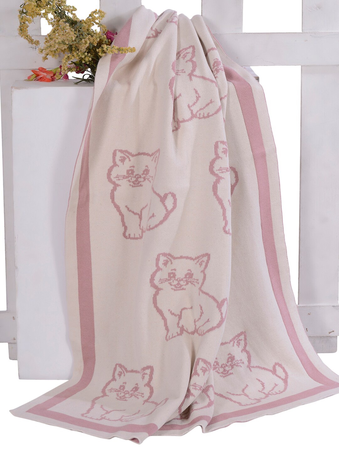 

JoE Hazel Pink & Beige Cartoon Characters AC Room 550 GSM Single Bed Blanket