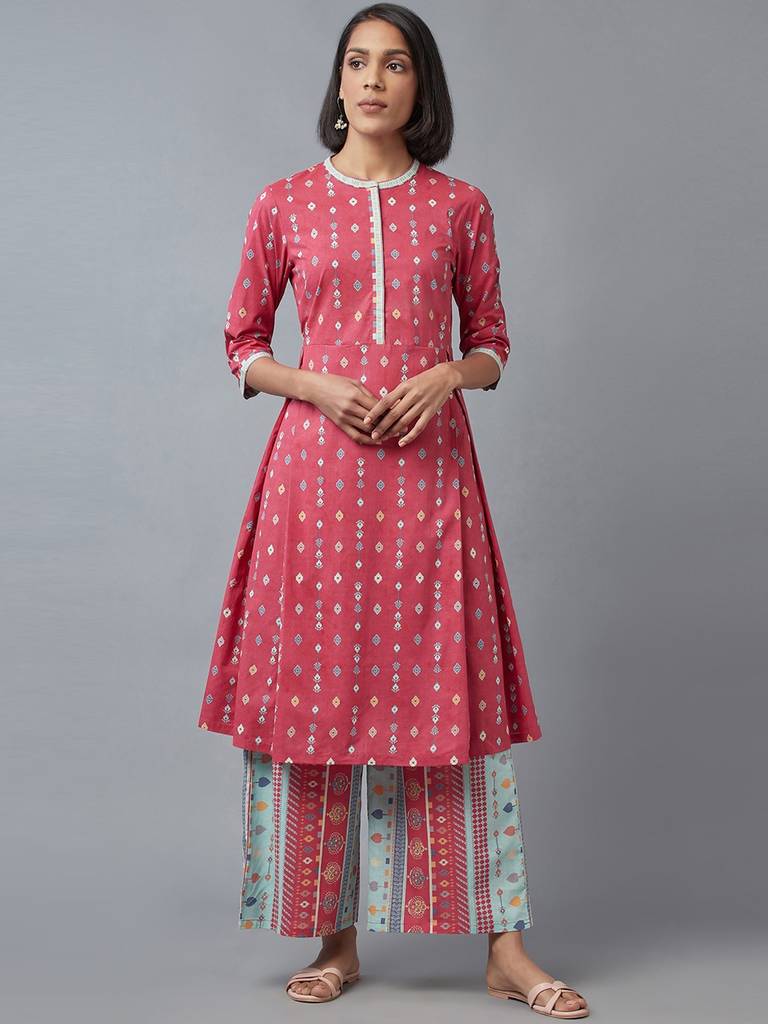 

W Women Geometric Print Pure Cotton Kurta with Palazzos, Pink