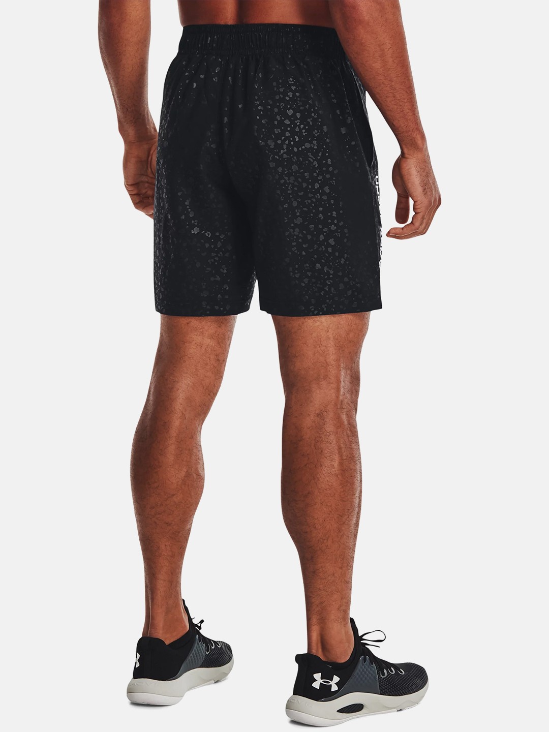 

UNDER ARMOUR Men Black Printed Training Woven Emboss Sports Shorts