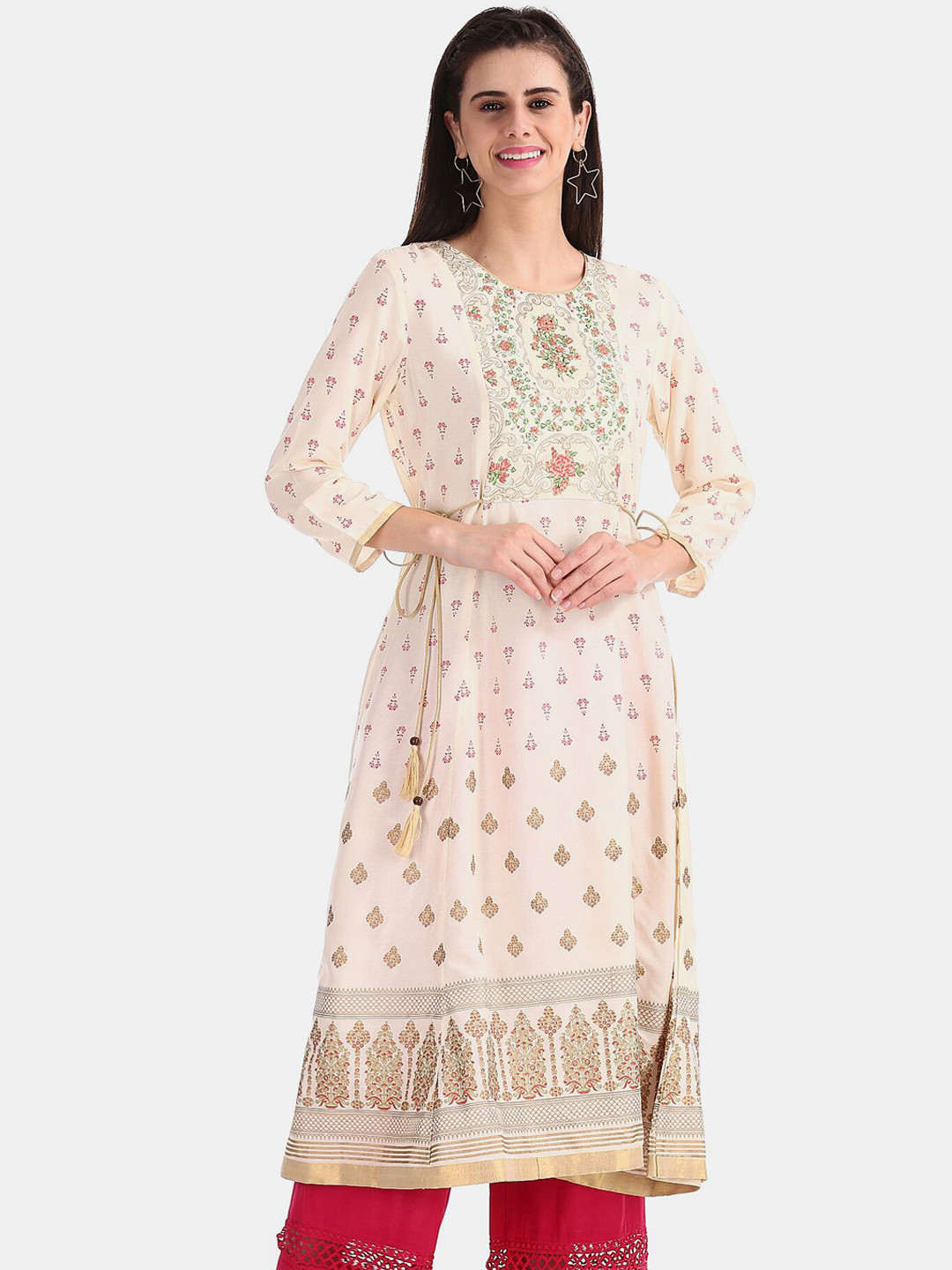 

Anahi Women White Floral Printed Flared Sleeves Thread Work Anarkali Kurta