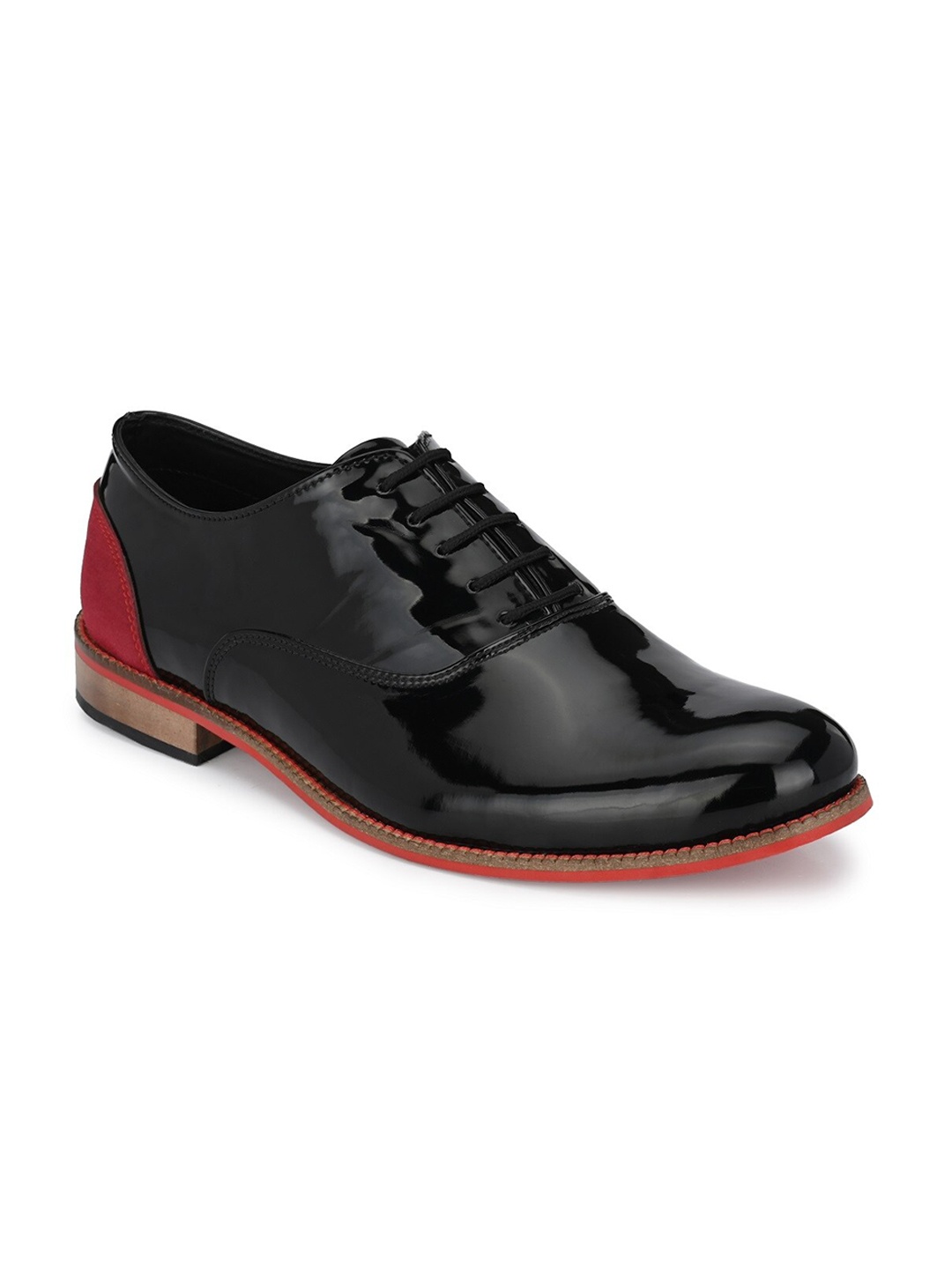 

KLEAT Men Black Solid Leather Formal Oxfords