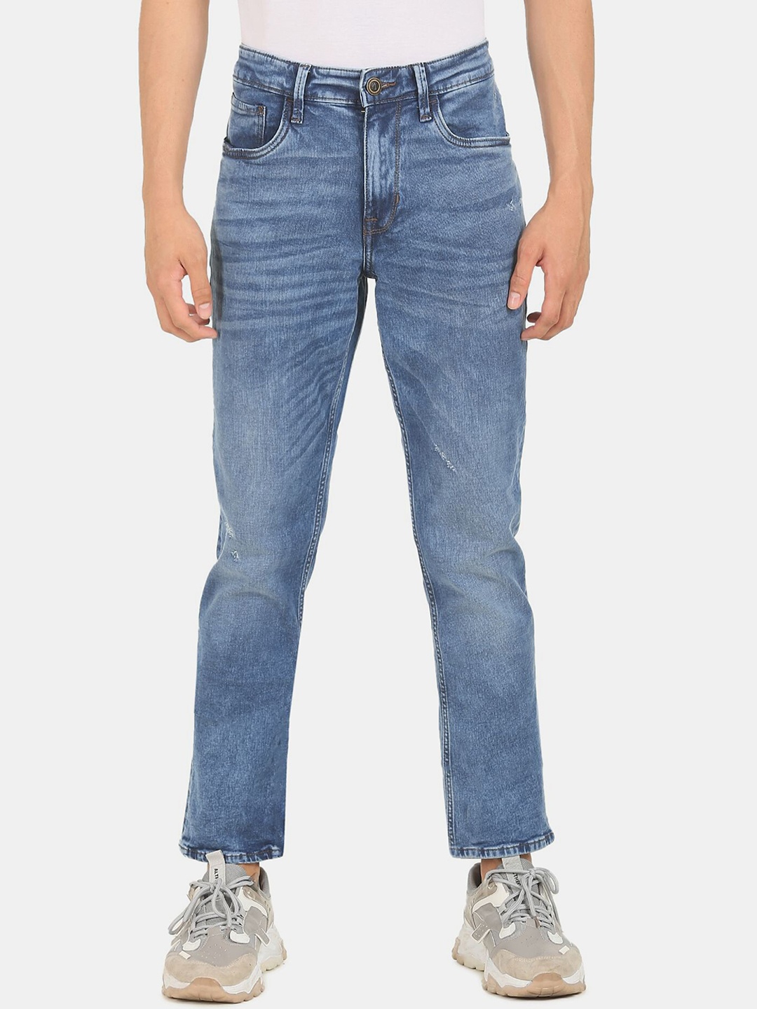 

Arrow Men Blue Slim Fit Heavy Fade Jeans