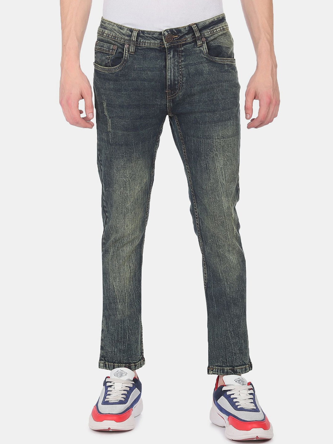 

Cherokee Men Blue Mildly Distressed Heavy Fade Regular Fit Winter Cropped Jeans