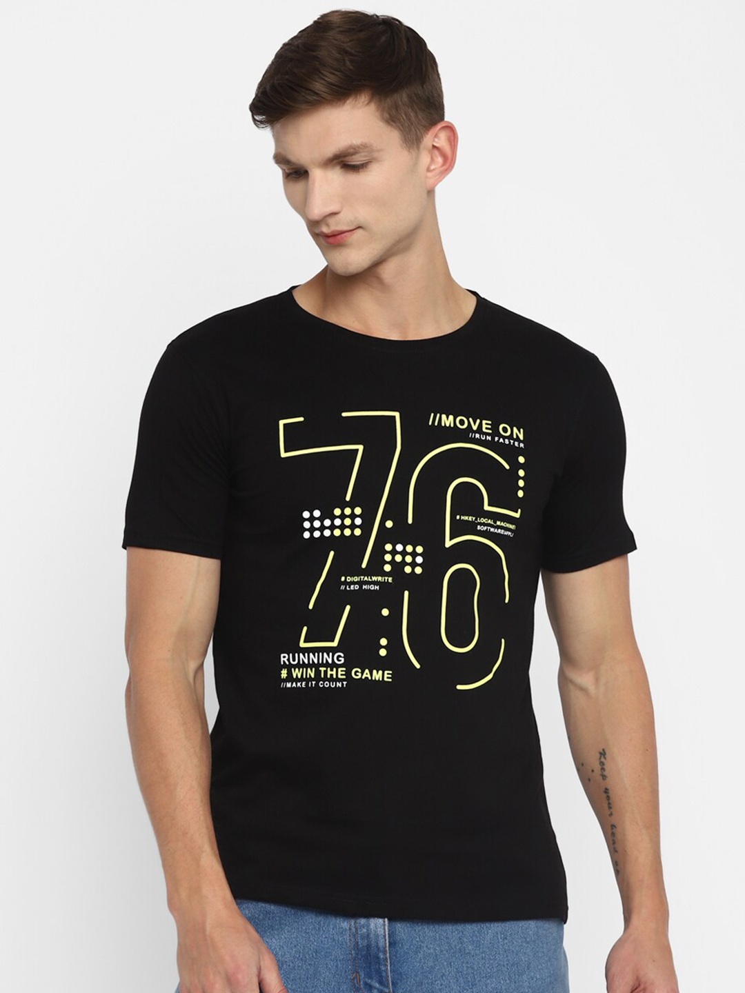 

appulse Men Black Typography Printed Cotton Regular Fit T-shirt