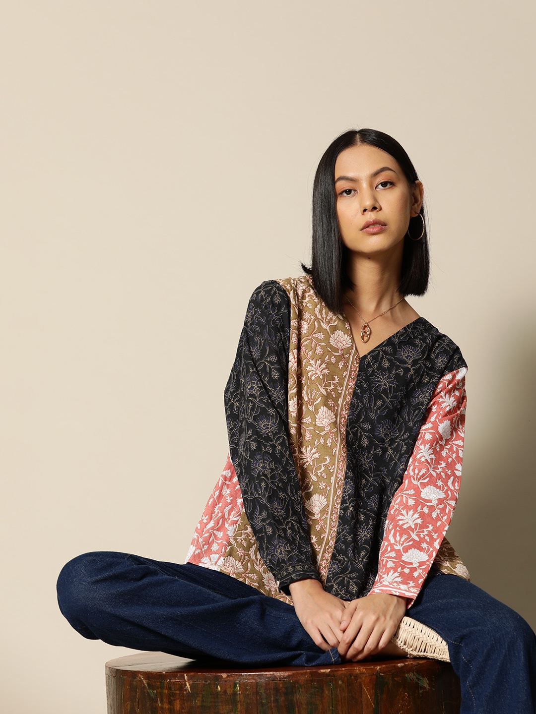 

BOWER Olive Green & Peach-Coloured Ethnic Motifs Printed Patchwork Pure Cotton Top