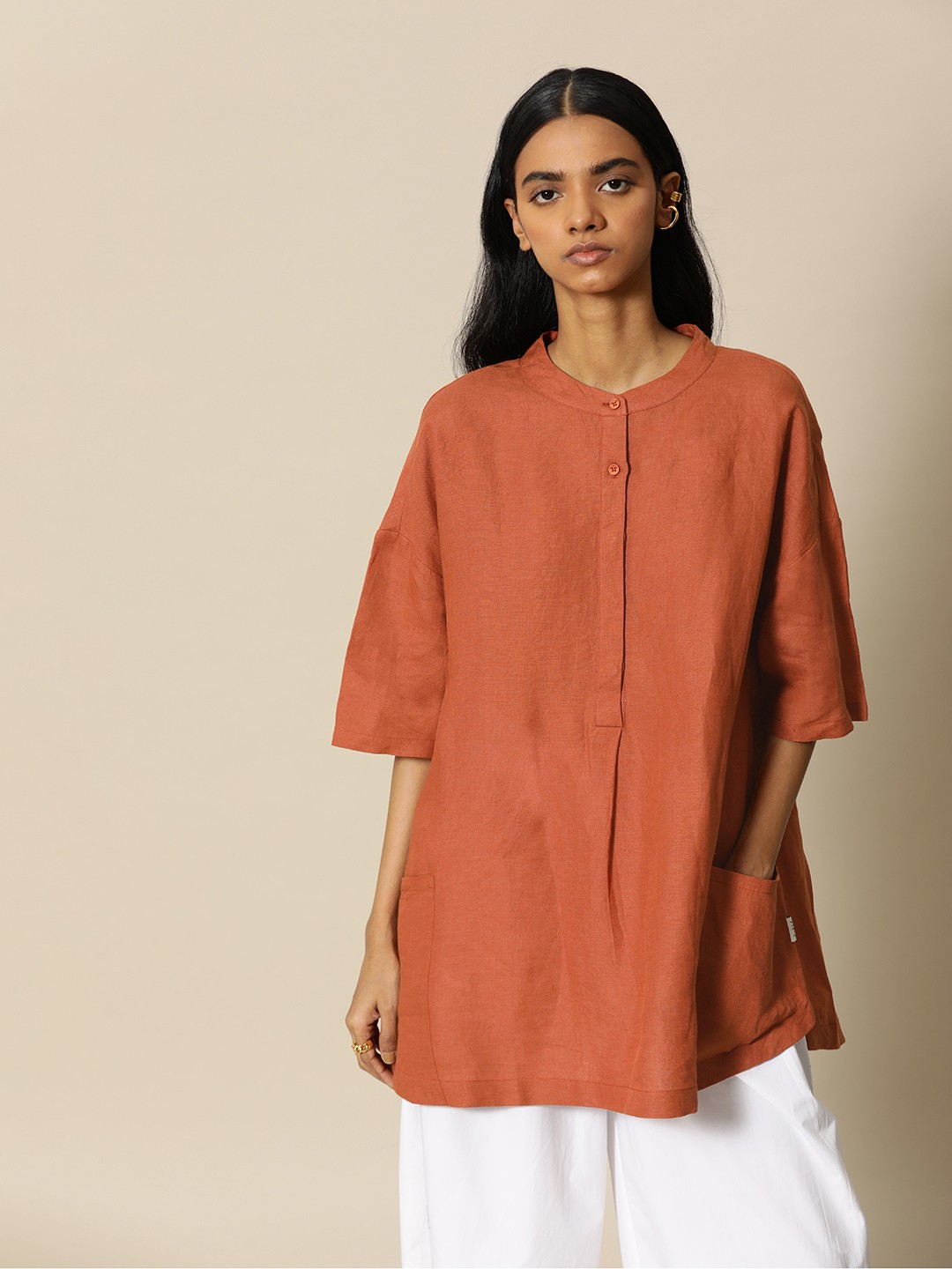 

BOWER Rust Orange Solid Linen Longline Solid Top with Pocket