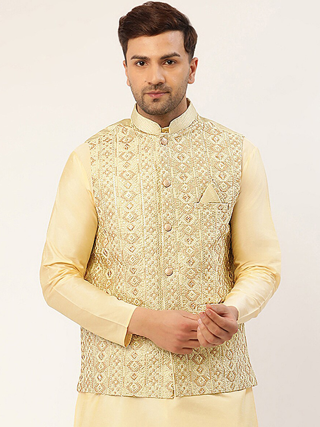 

Jompers Men Lime Green & Gold-Toned Embroidered Nehru Jackets