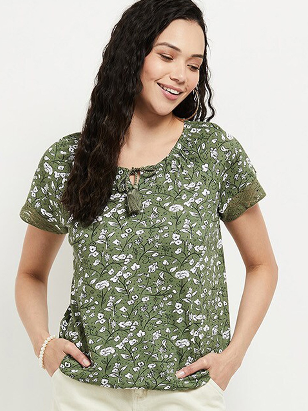 

max Green & White Floral Print Extended Sleeves Pure Cotton Top