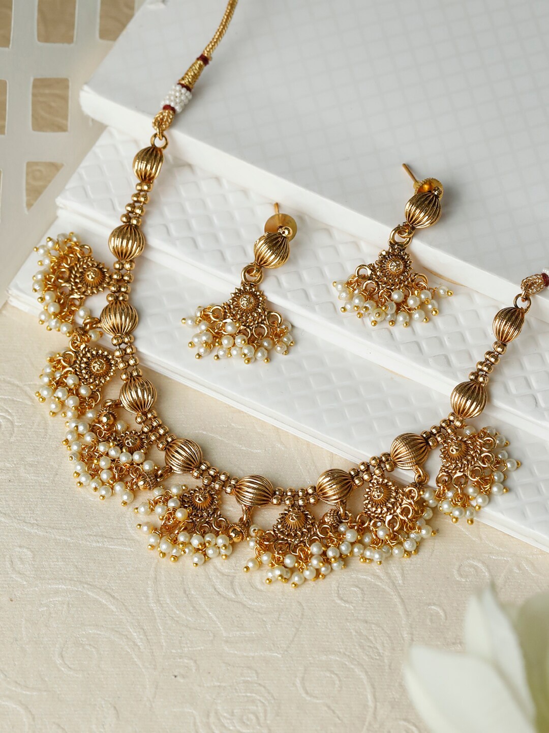 

Priyaasi Gold-Plated Pearls Jewellery Set