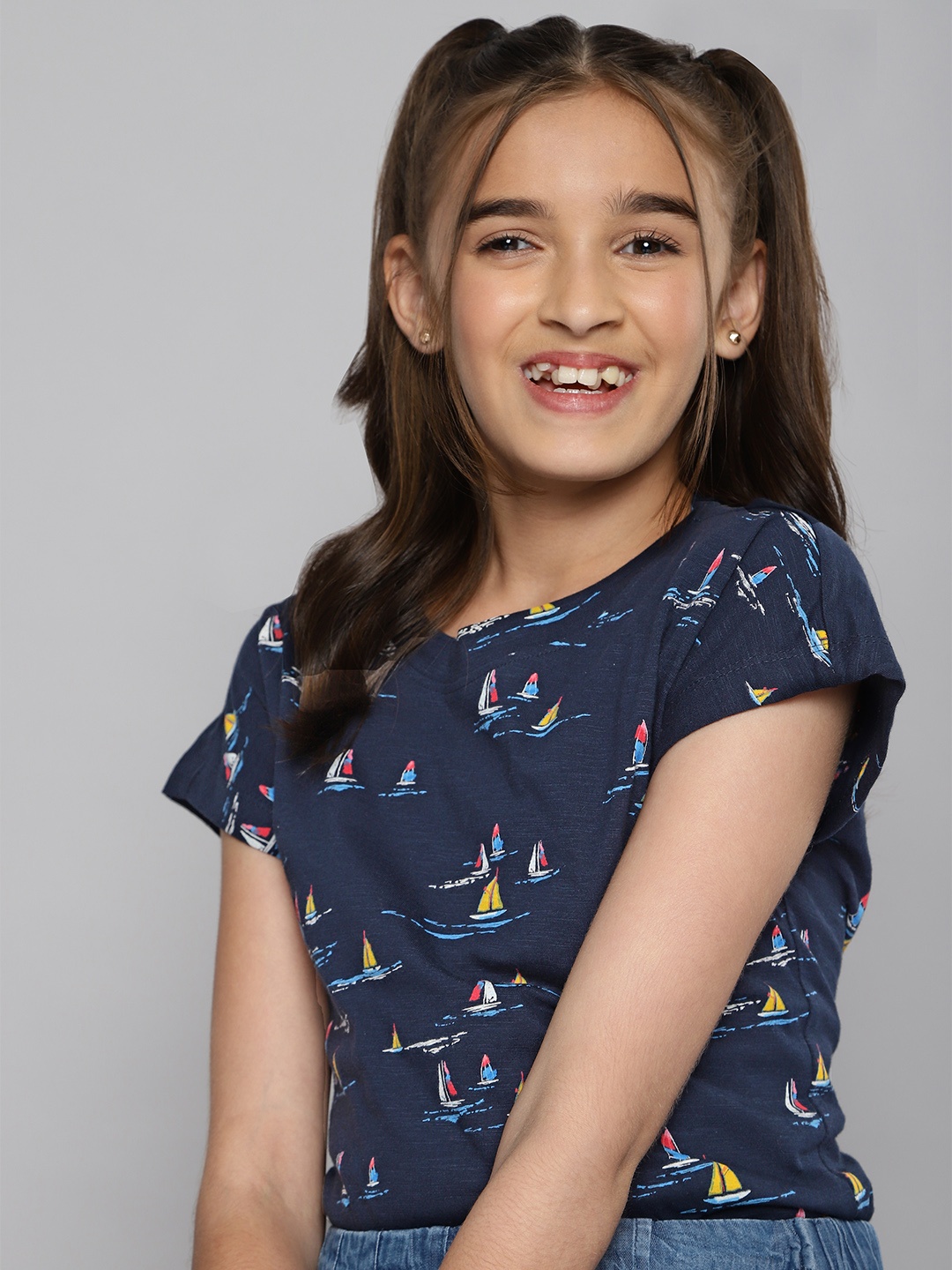 

M&H Juniors Girls Navy Blue & Yellow Printed Extended Sleeves Pure Cotton T-shirt