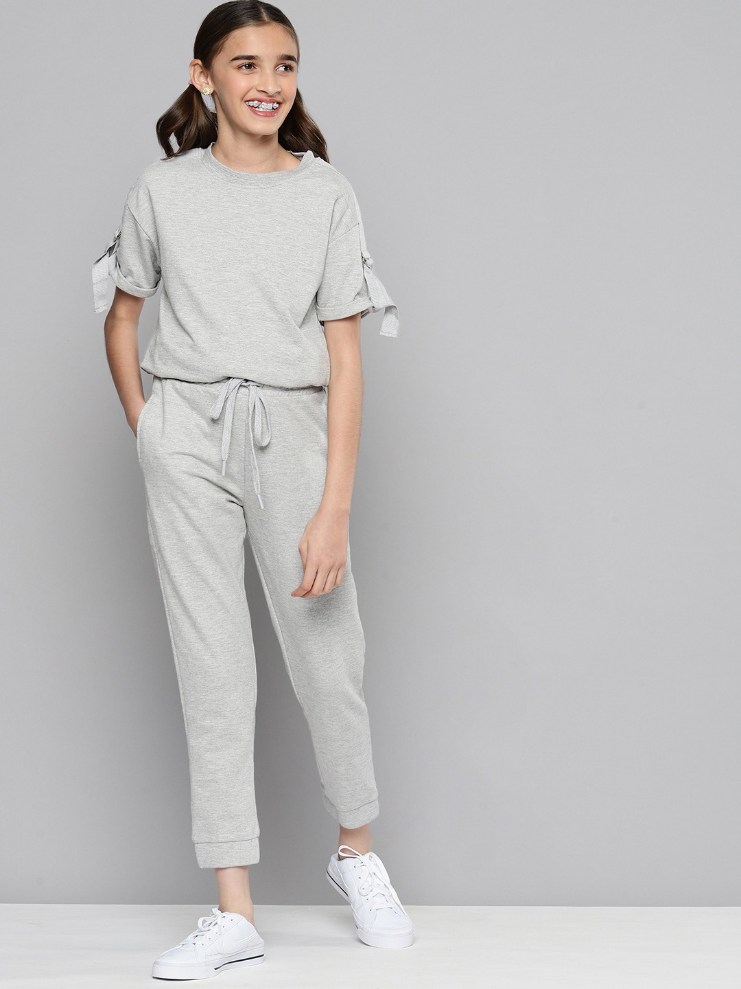 

M&H Juniors Girls Grey Melange Solid Top with Pyjamas