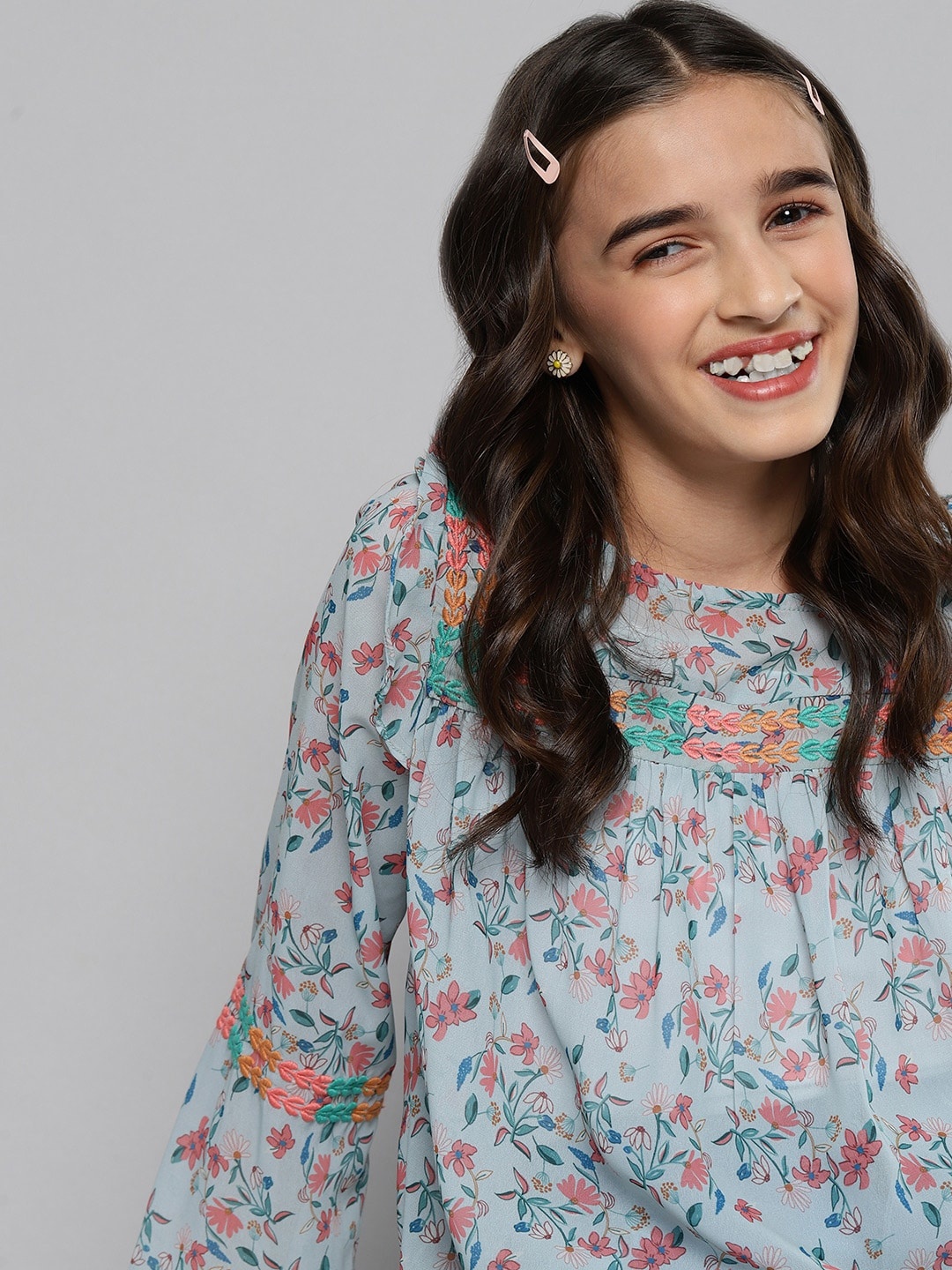 

M&H Juniors Sea Green Floral Print Bishop Sleeves Top