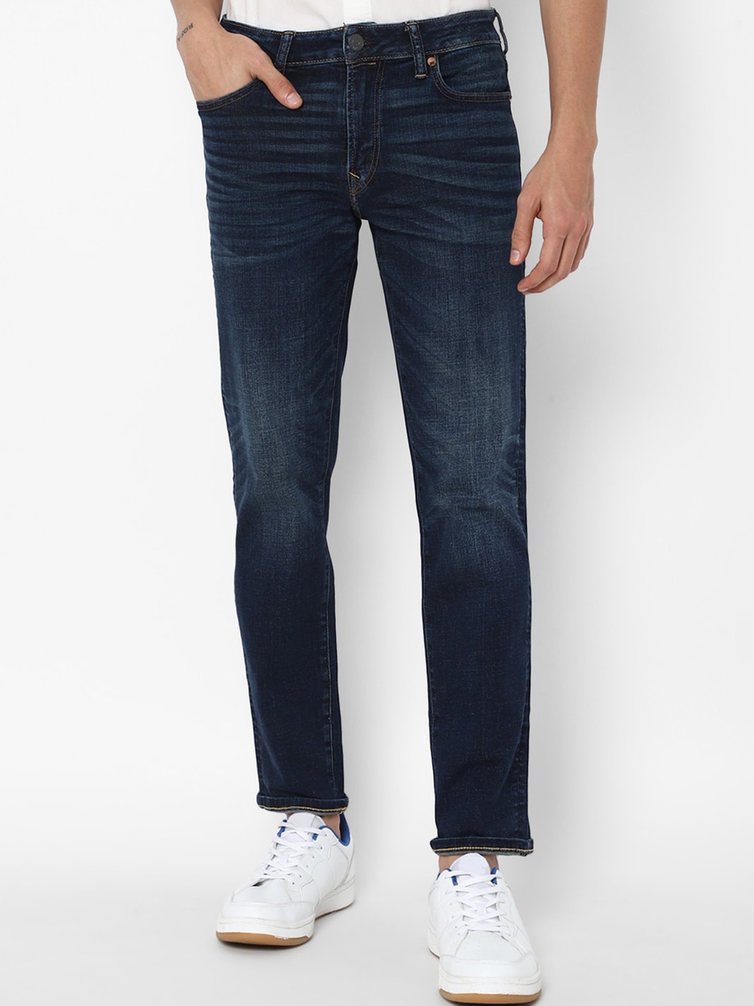 

AMERICAN EAGLE OUTFITTERS Men Blue Slim Fit Light Fade Jeans