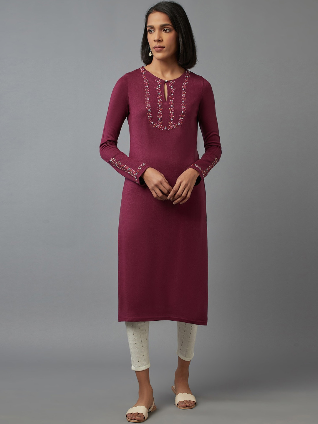 

W Women Purple Floral Embroidered Keyhole Neck Thread Work Kurta
