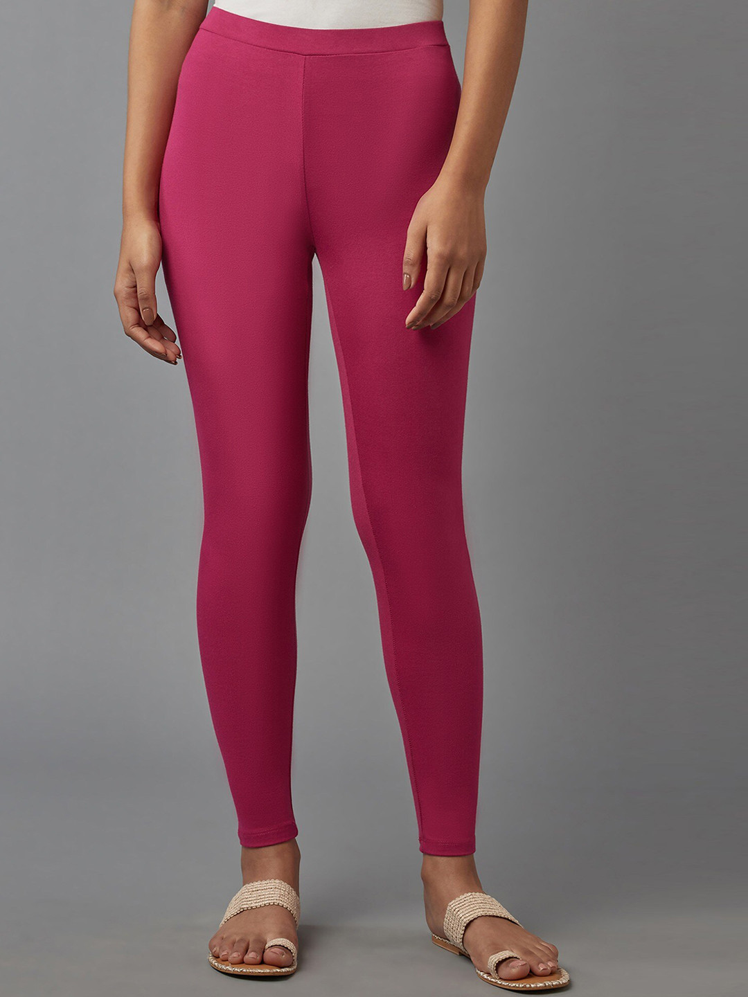 

W Women Dark Fuchsia Pink Cotton Solid Leggings