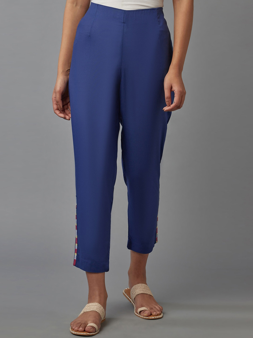 

W Women Blue Slim Fit Cropped Trousers