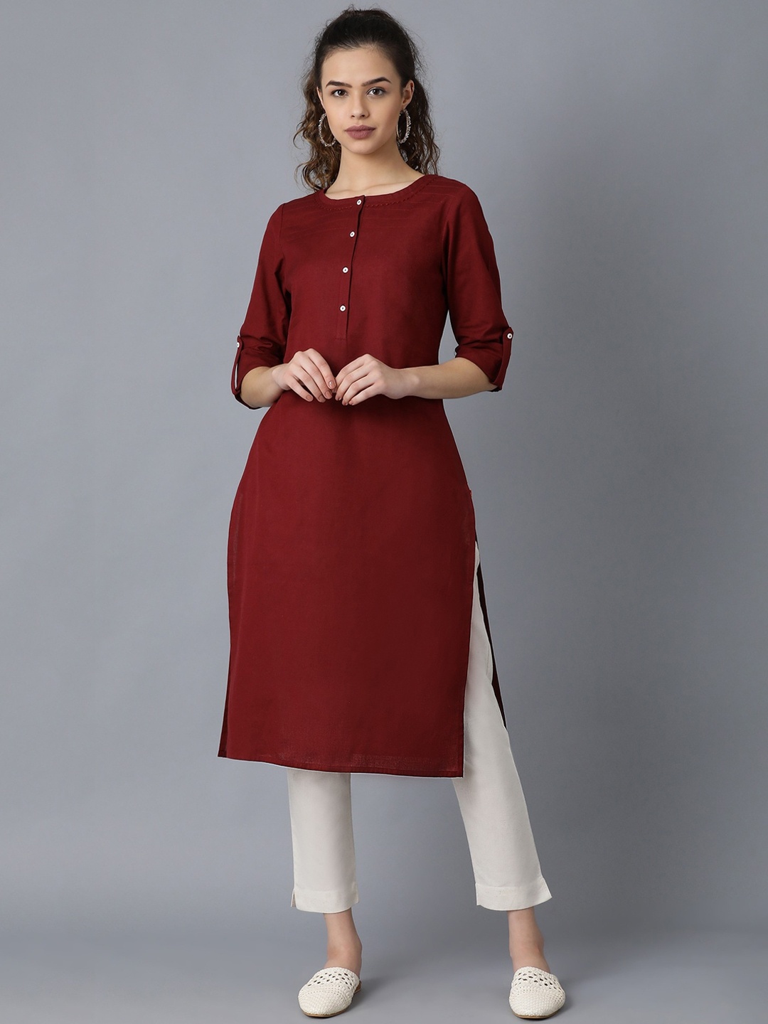 

W Women Round Neck Solid Kurta, Red