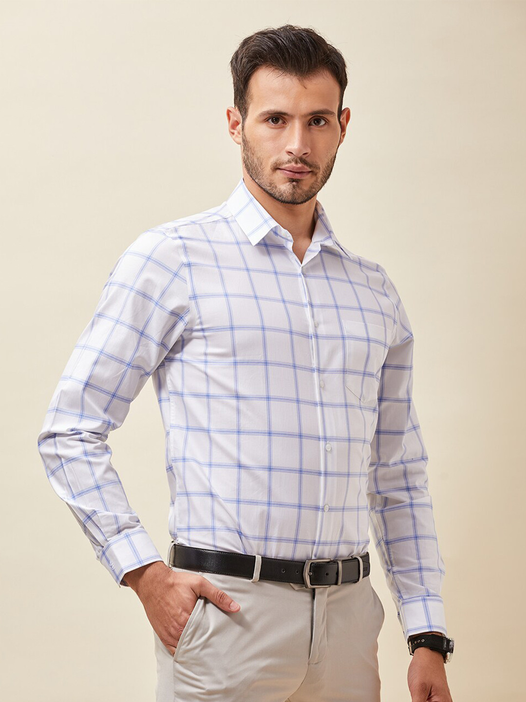 

J Hampstead Men White Classic Slim Fit Checked Cotton Formal Shirt