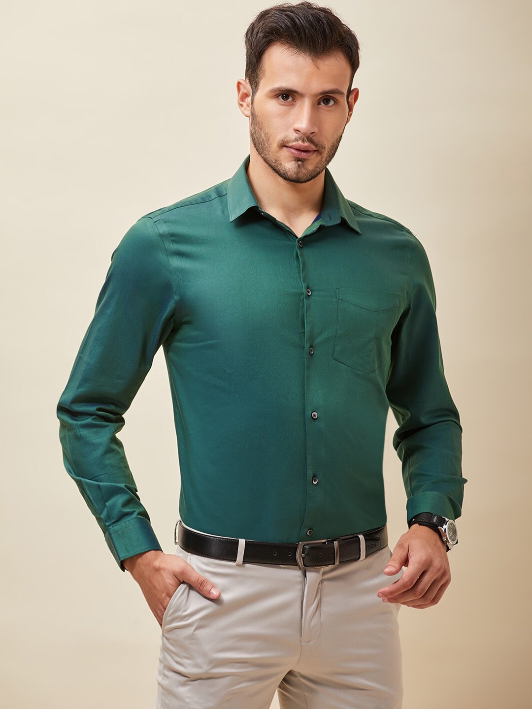 

J Hampstead Men Green Classic Slim Fit Cotton Formal Shirt