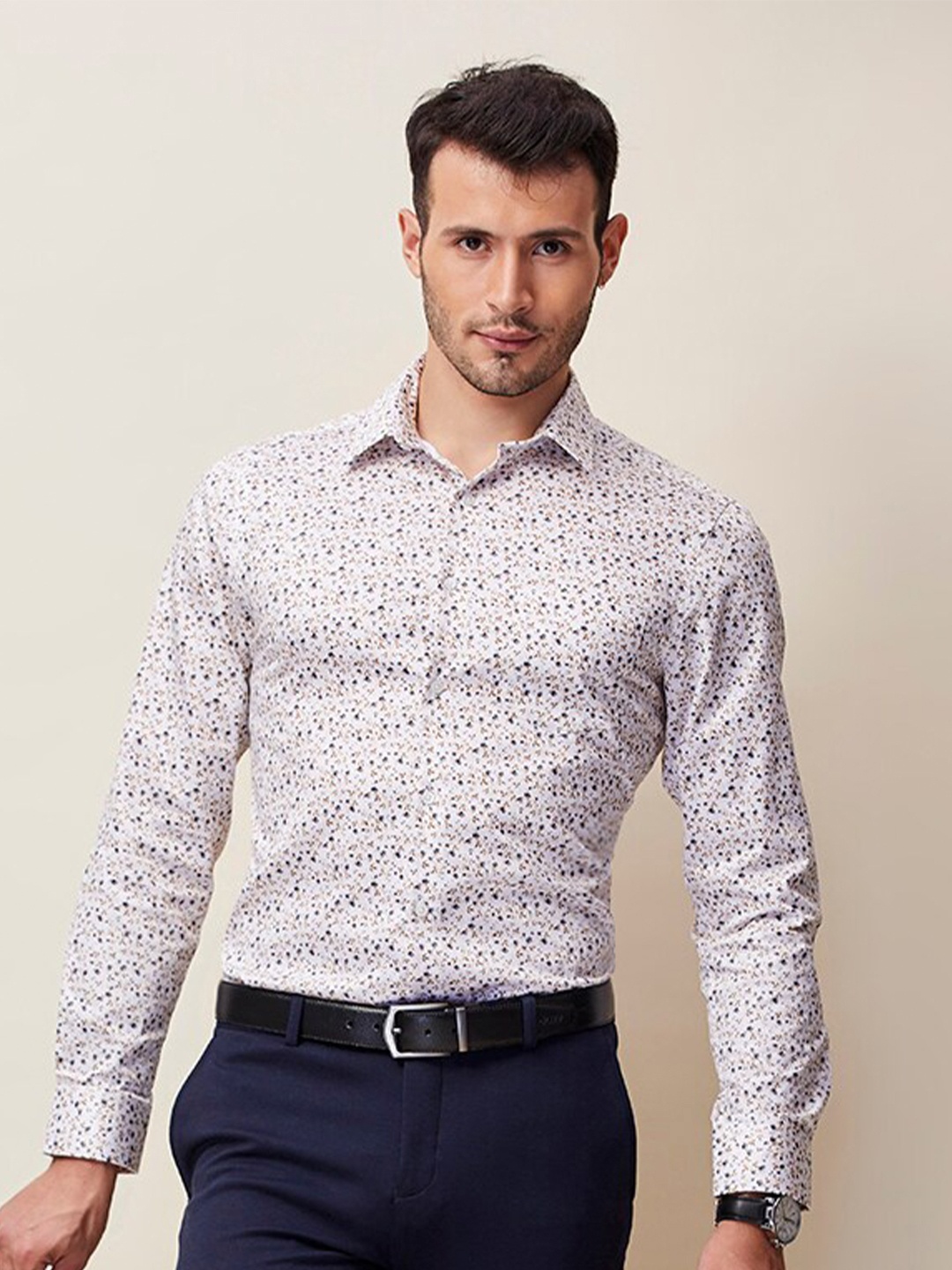 

J Hampstead Men White Classic Slim Fit Floral Printed Cotton Formal Shirt