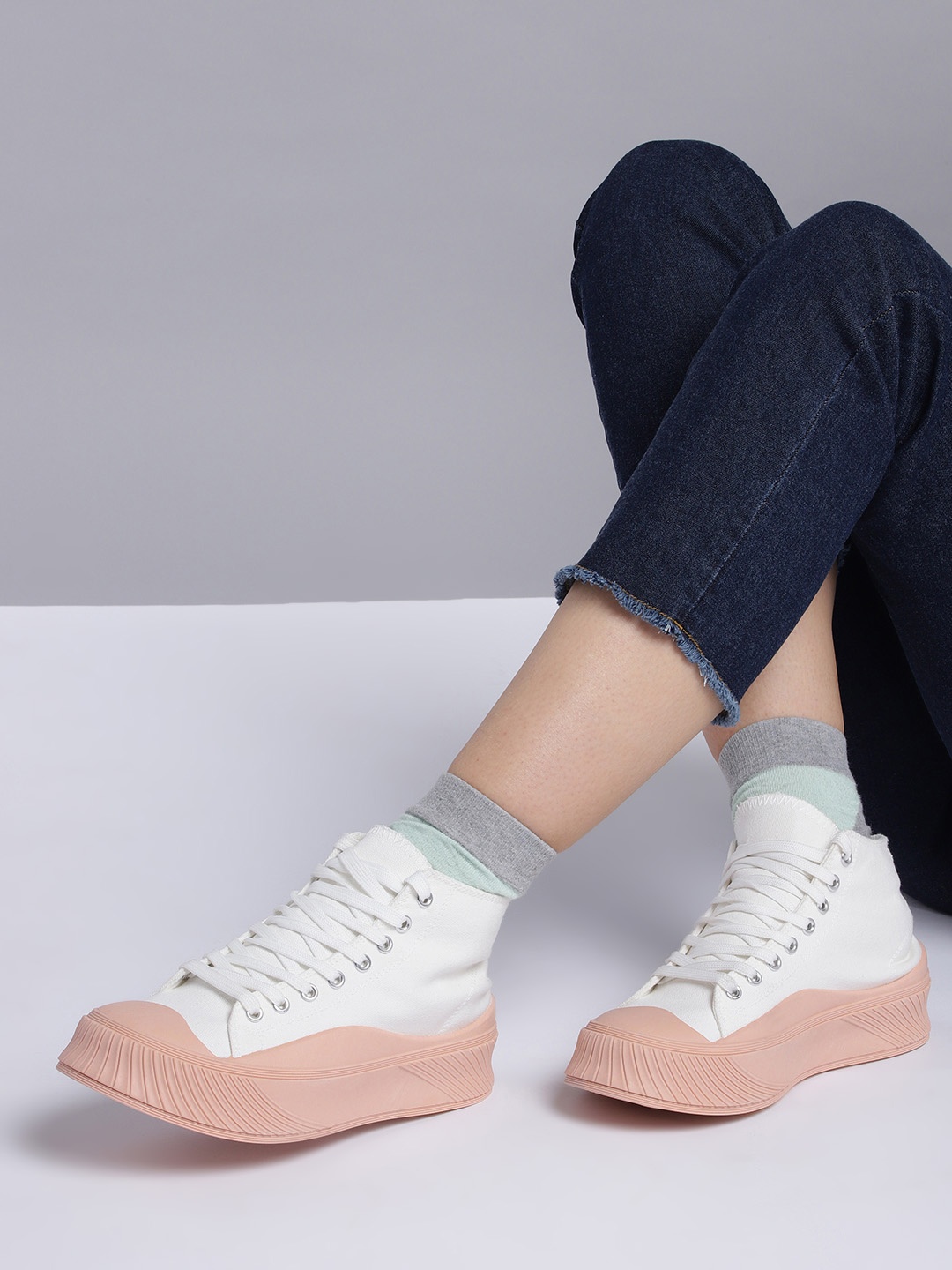 

Kook N Keech Women Nude-Coloured Sneakers
