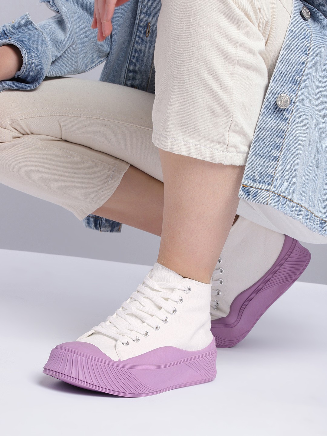 

Kook N Keech Women White Sneakers