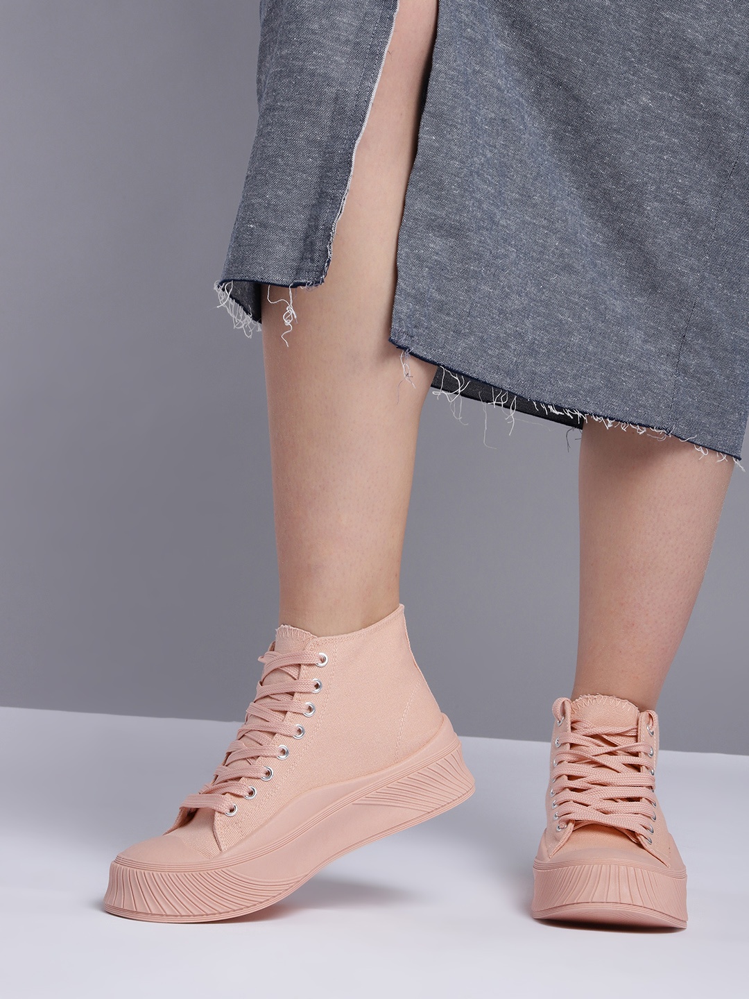 

Kook N Keech Women Pink Sneakers