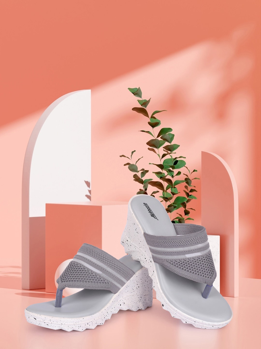 

Alishtezia Grey PU Block Sandals
