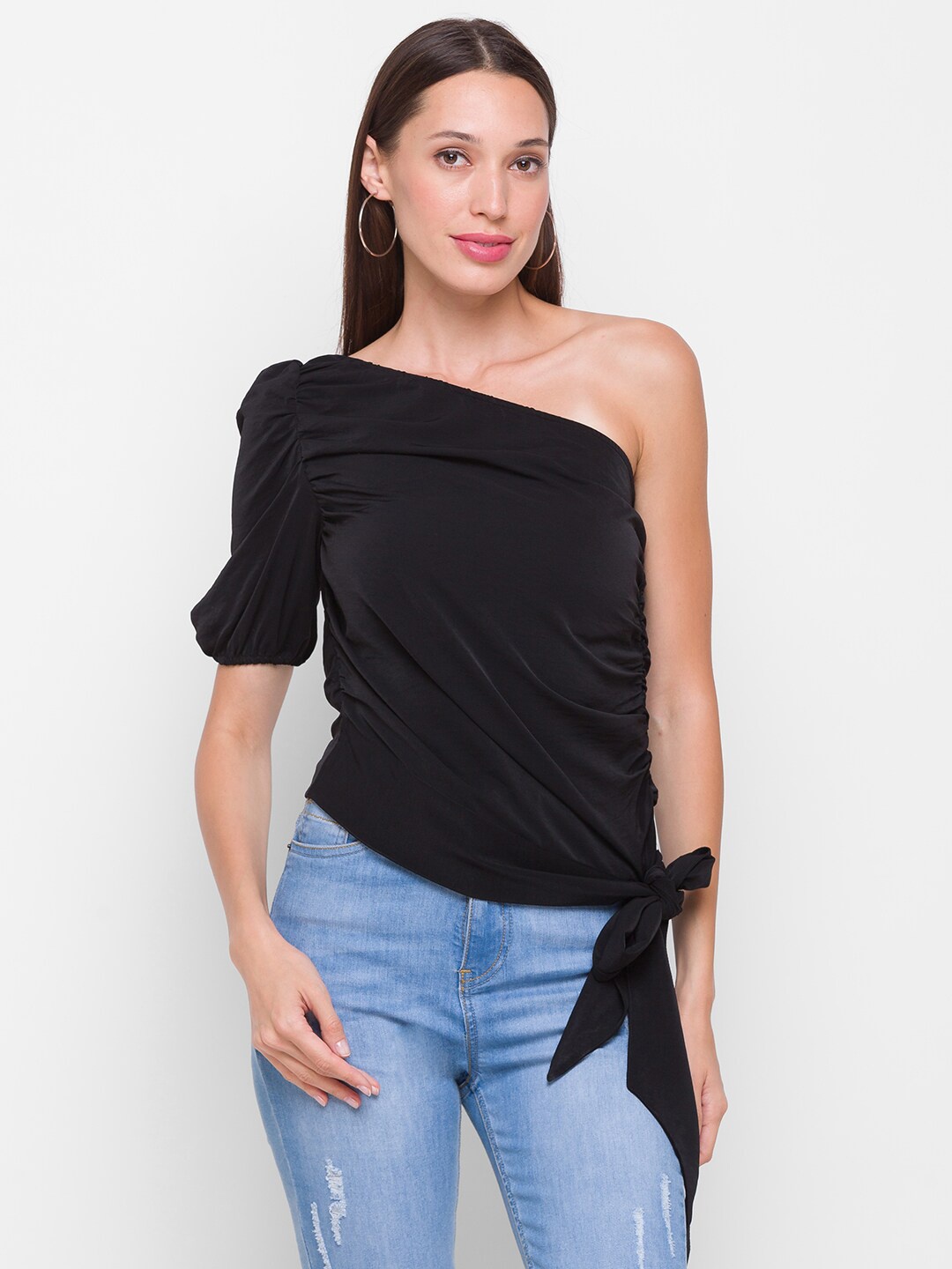 

Globus Black One Shoulder Top