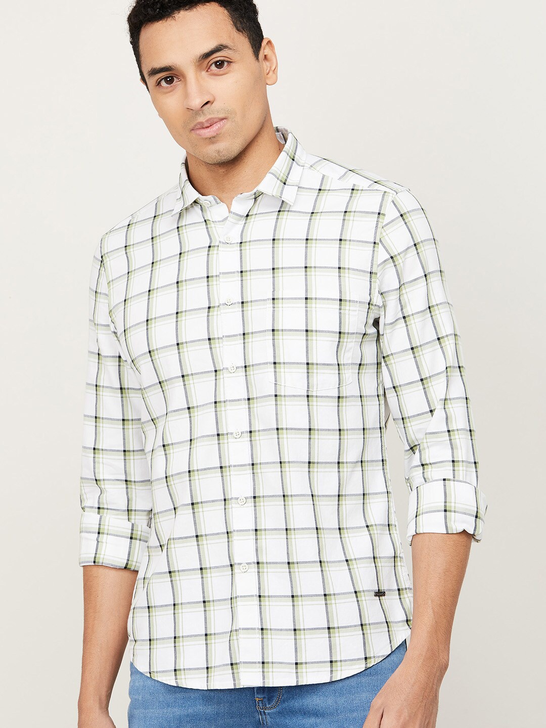 

Bossini Men White & Black Windowpane Checks Checked Casual Shirt