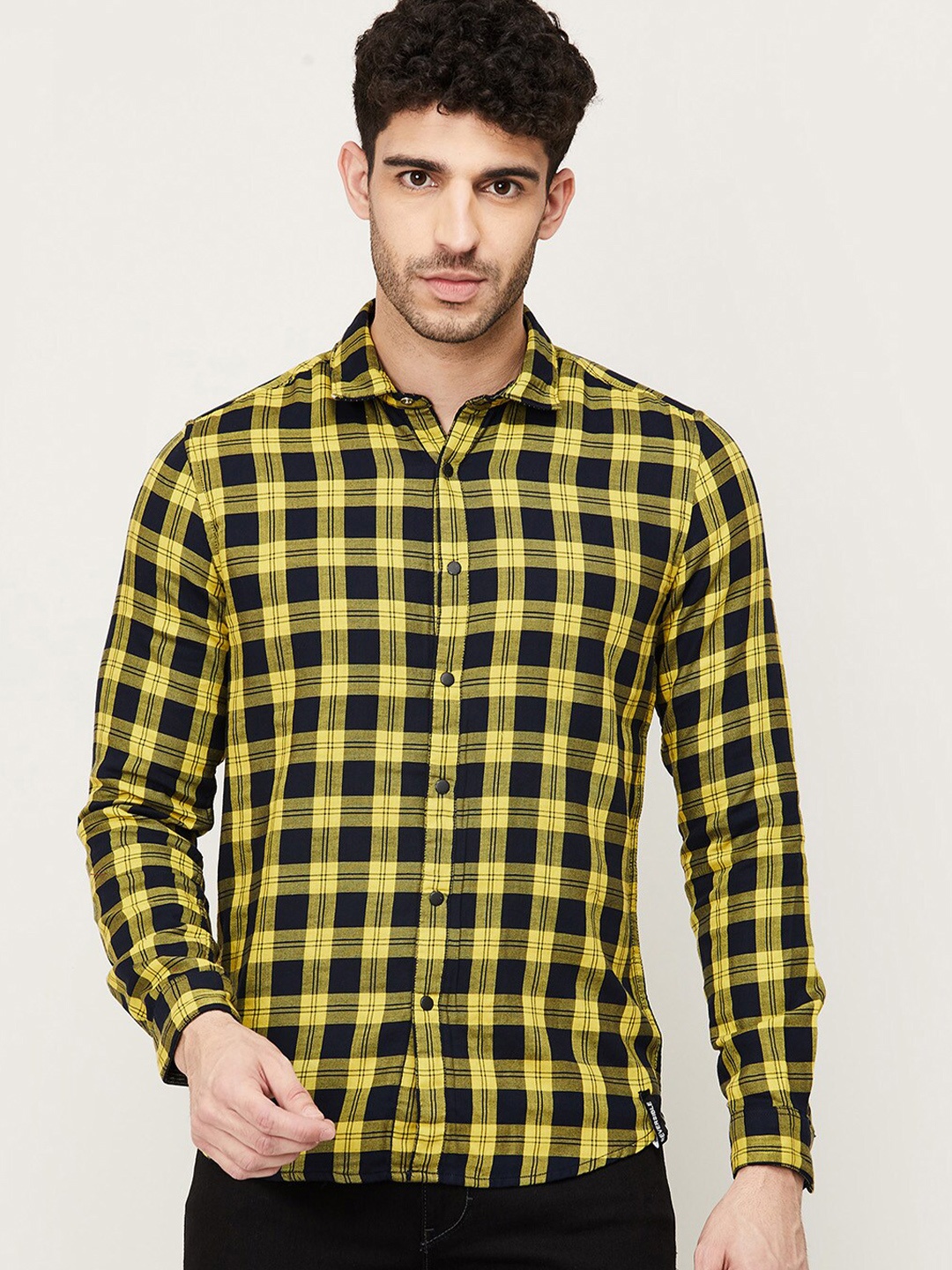 

Bossini Men Yellow Slim Fit Buffalo Checks Checked Casual Shirt