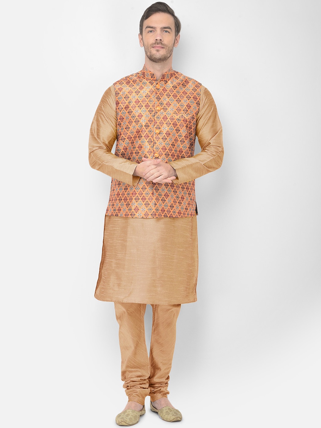 

SG LEMAN Men Gold-Toned Printed Layered Raw Silk Kurta with Churidar