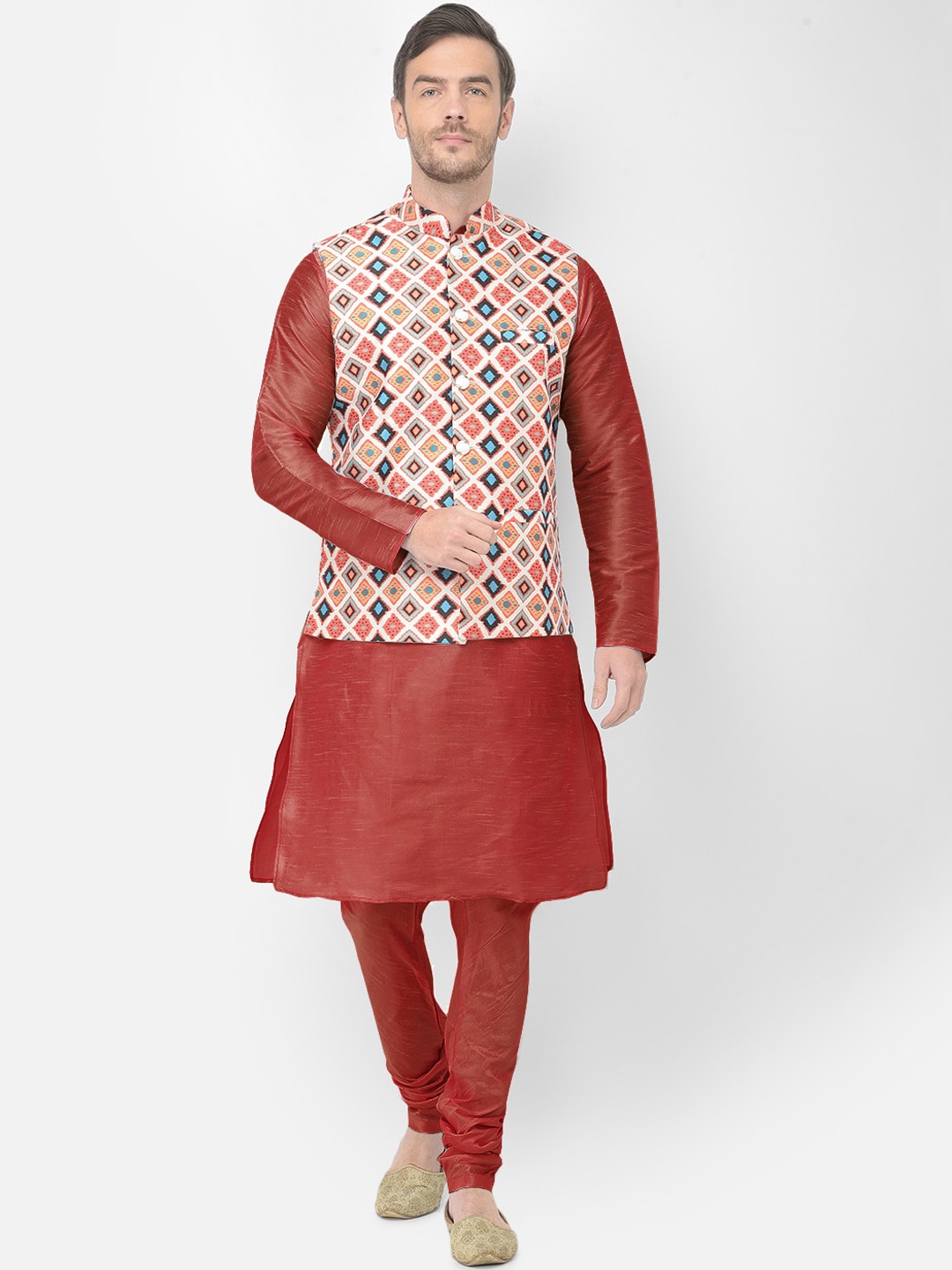 

SG LEMAN Men Maroon Ethnic Motifs Raw Silk Kurta Set & Nehru Jacket
