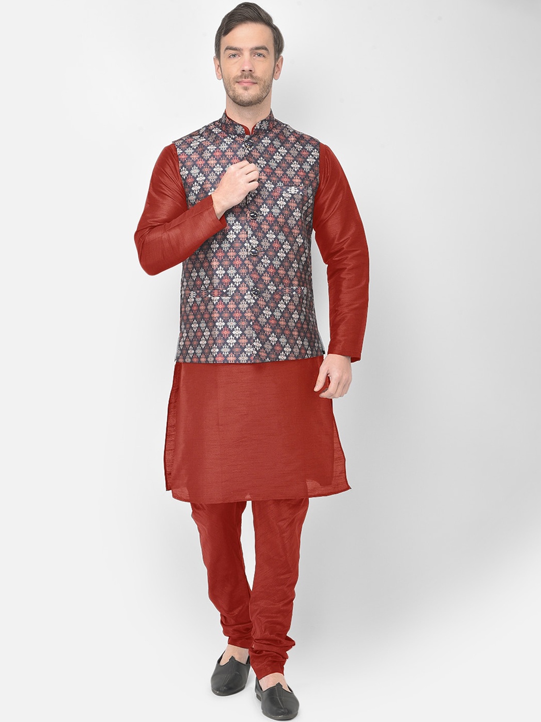 

SG LEMAN Men Maroon Raw Silk Kurta with Churidar